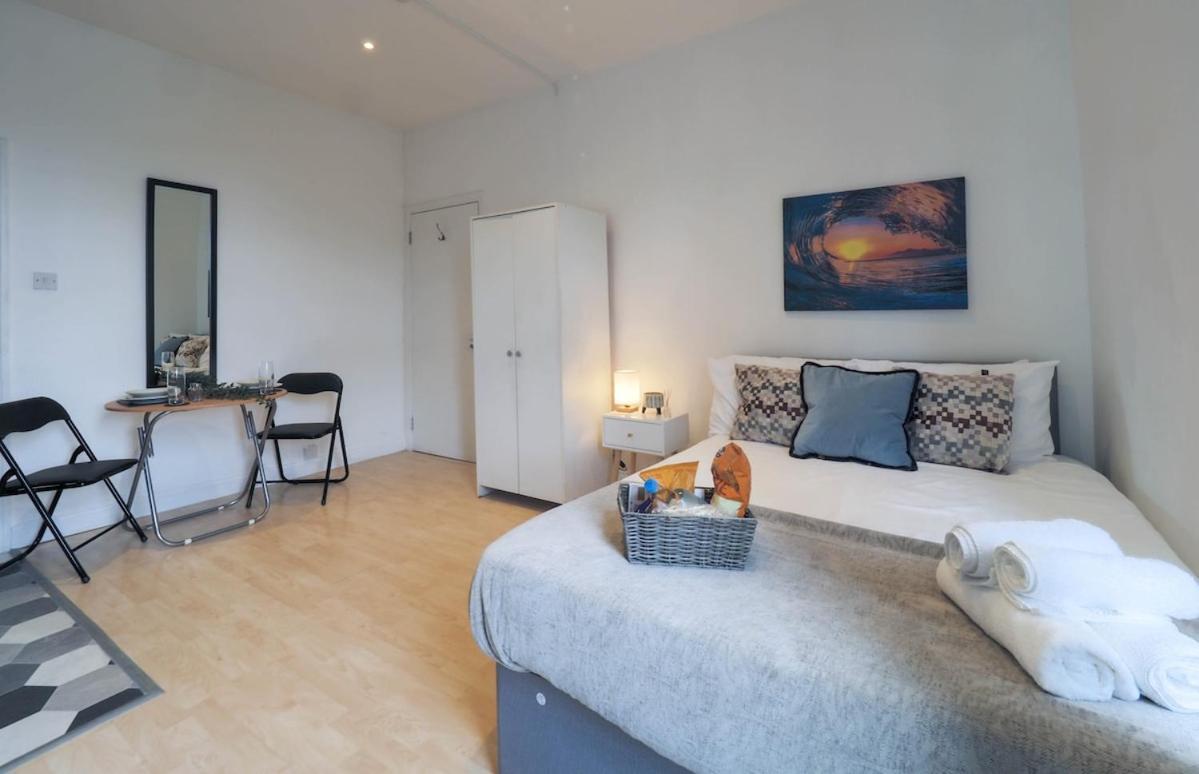 Apartamento S4 Cozy Full Modern In Kilburn With Kitchen