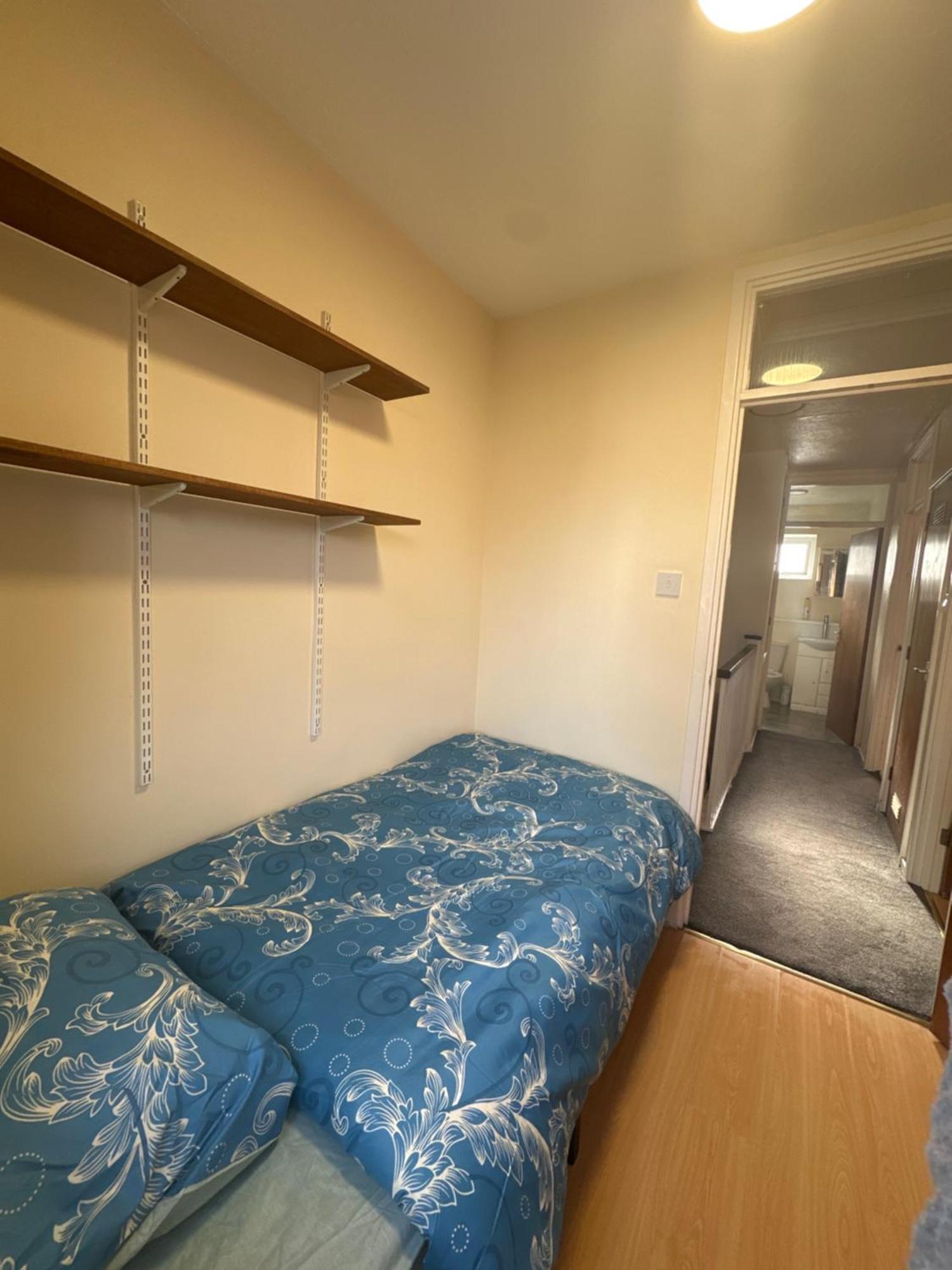 Hospedagem domiciliar Single Near Excel *