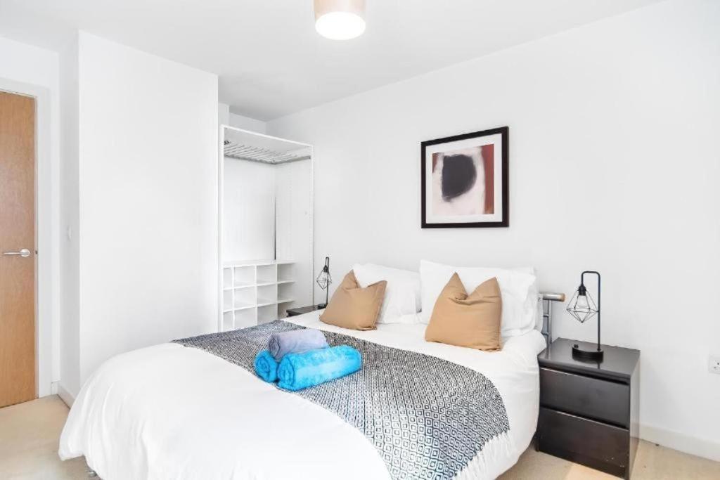 Lavish - Secure With Parking * Londres