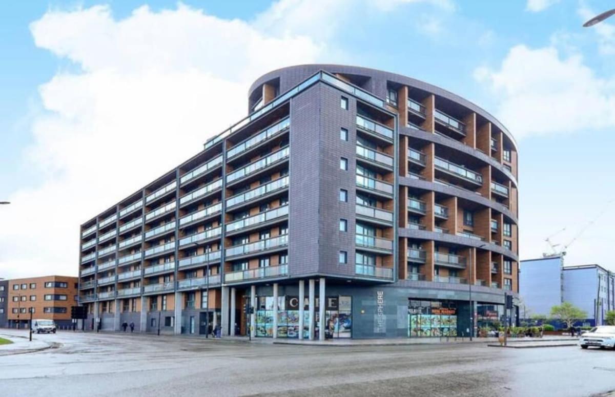 Apartamento Lavish - Secure With Parking
