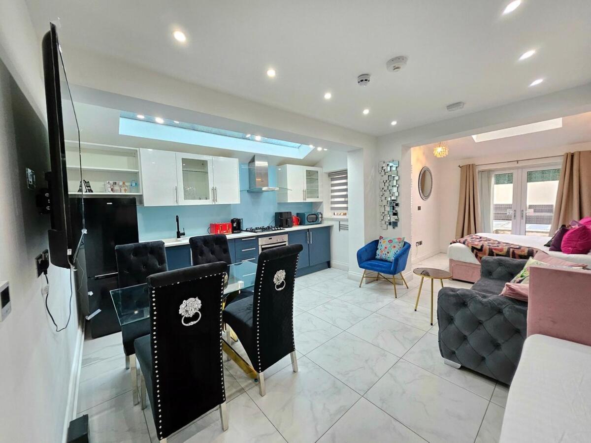 Sensational London-callcott *
