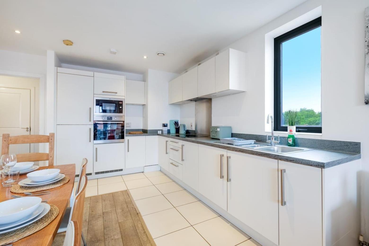 Apartamento Modern 3-bedroom, 1-bathroom In East Londres