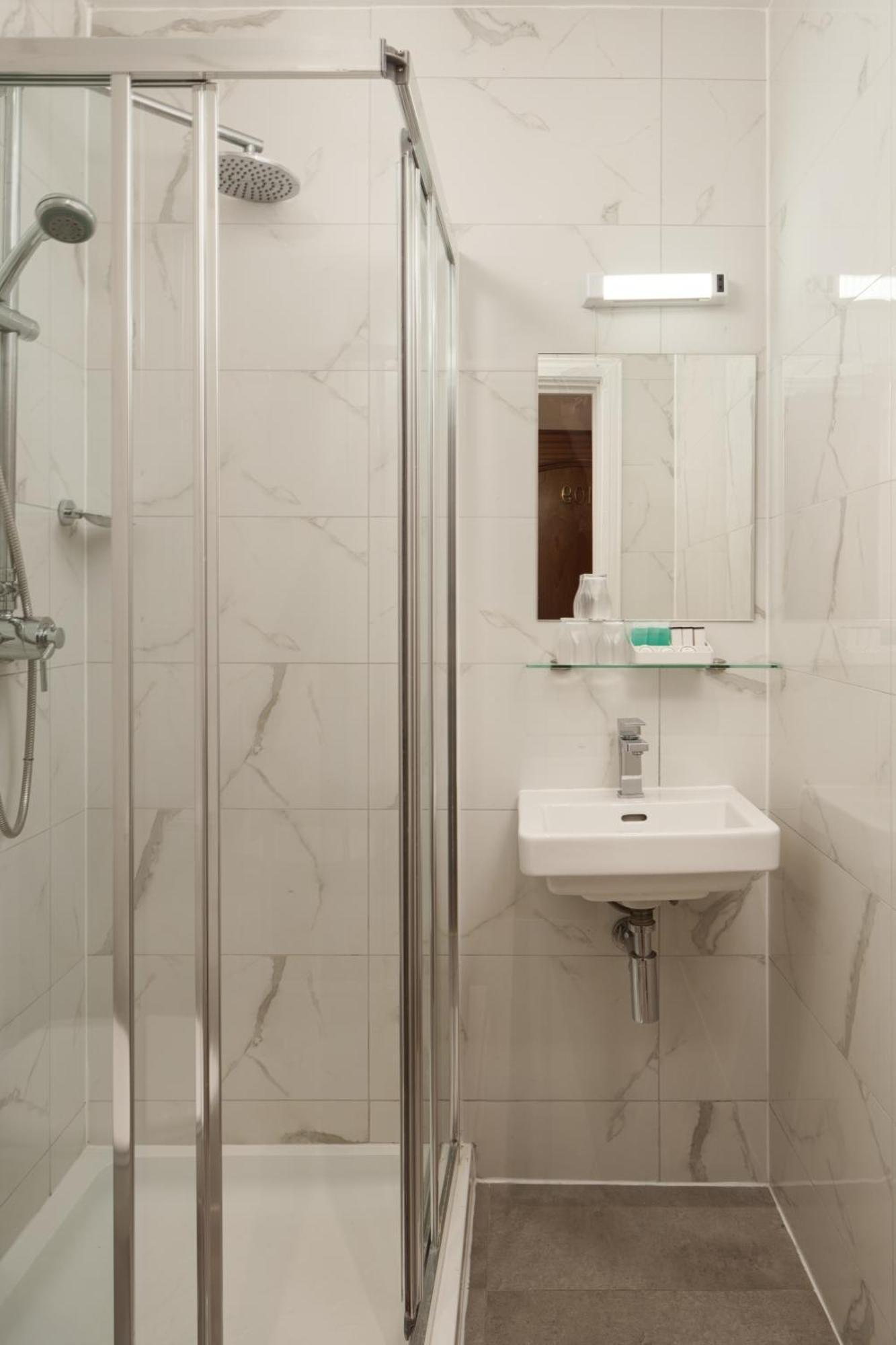 Royal Eagle 3* Londres
