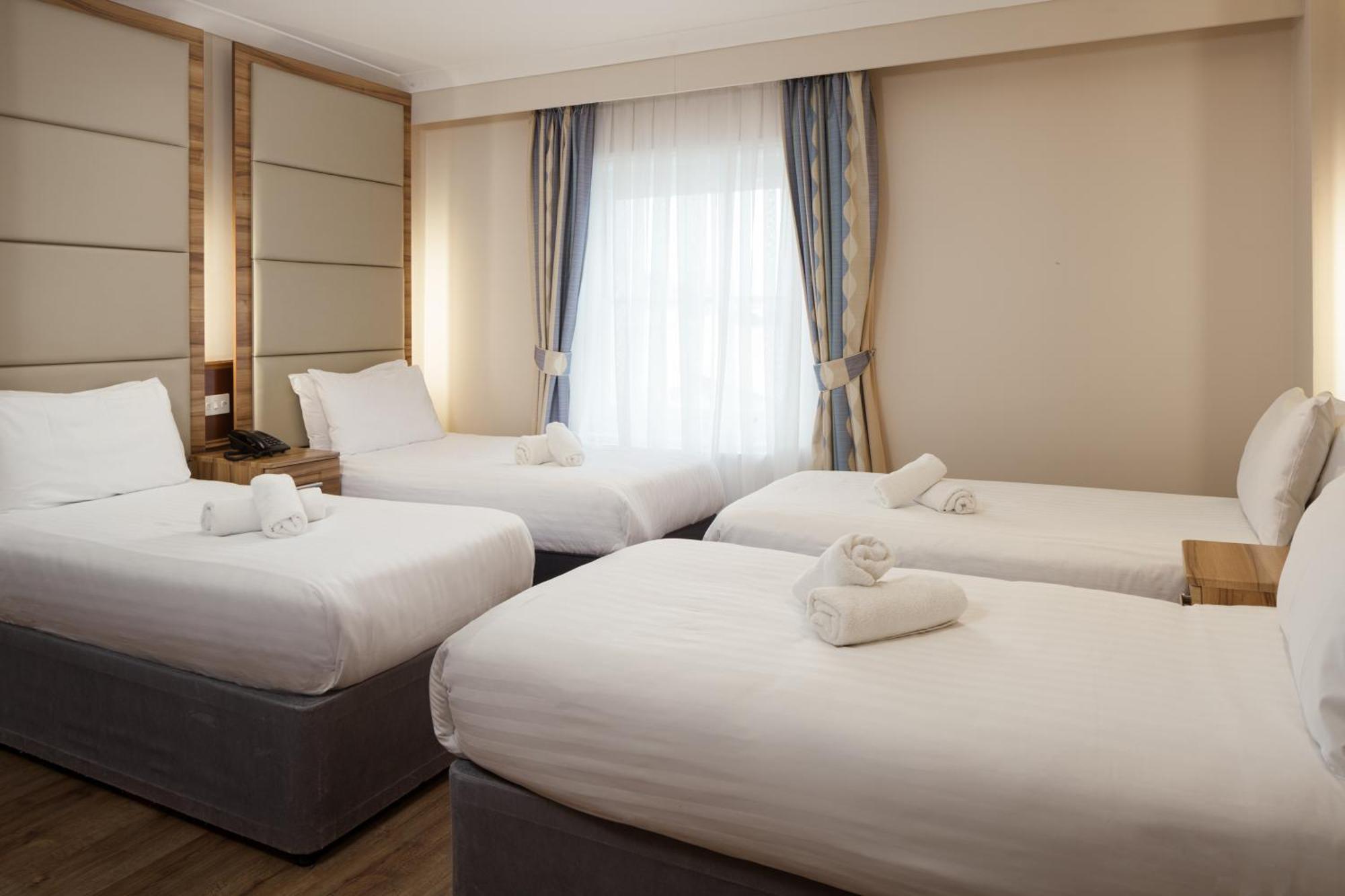 Royal Eagle 3*