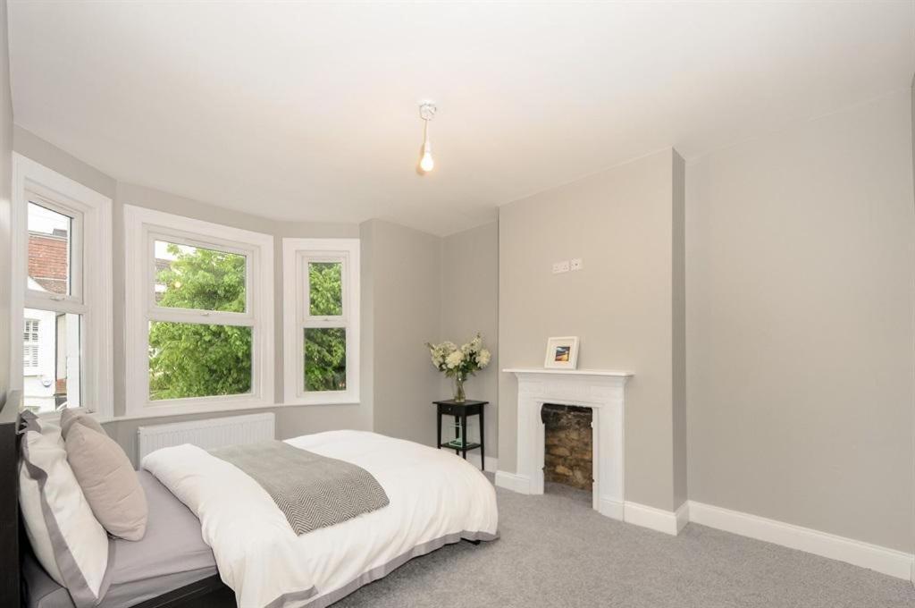 41 Pirbright Rd Hébergement de vacances
