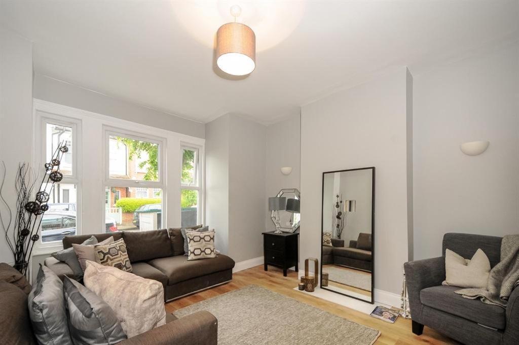 41 Pirbright Rd Londres