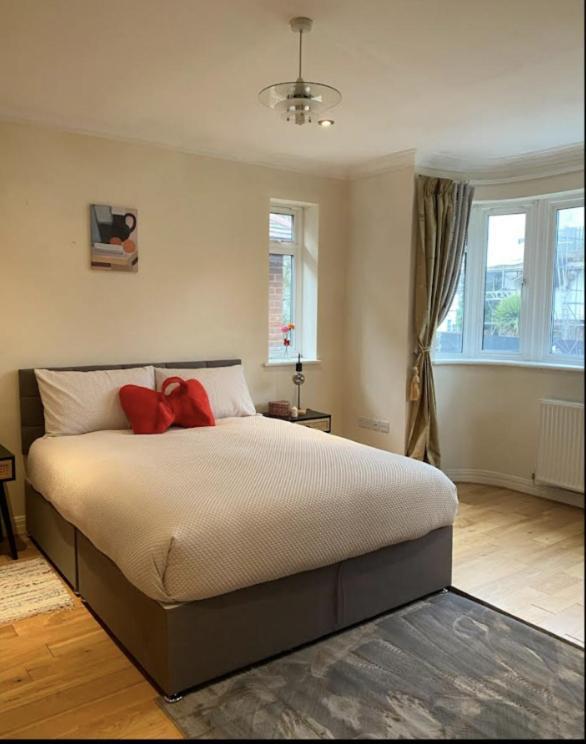 Prime Location Heathrow Airport Casa de hóspedes Londres