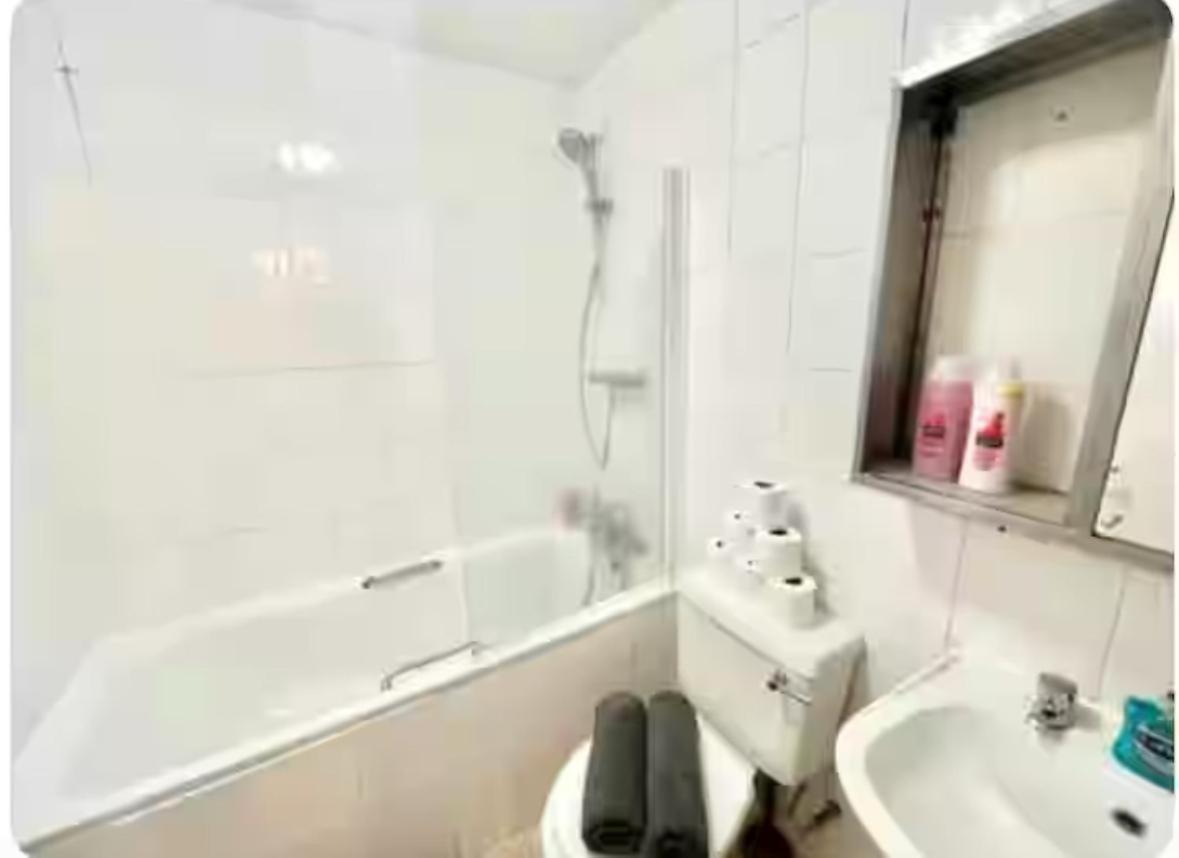 Pensión Paddington Private Sleeps 4 *