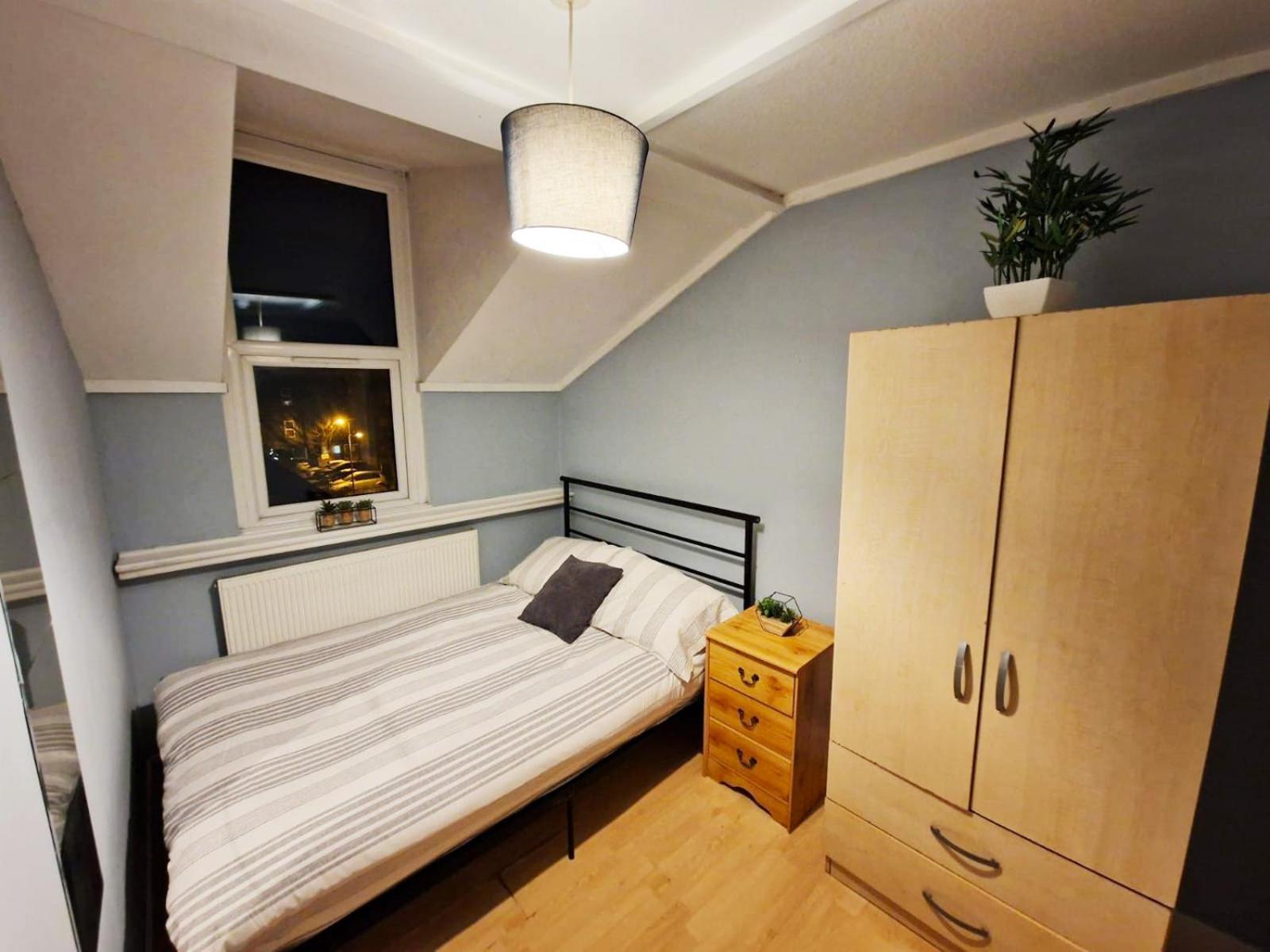 Brixton/oval House