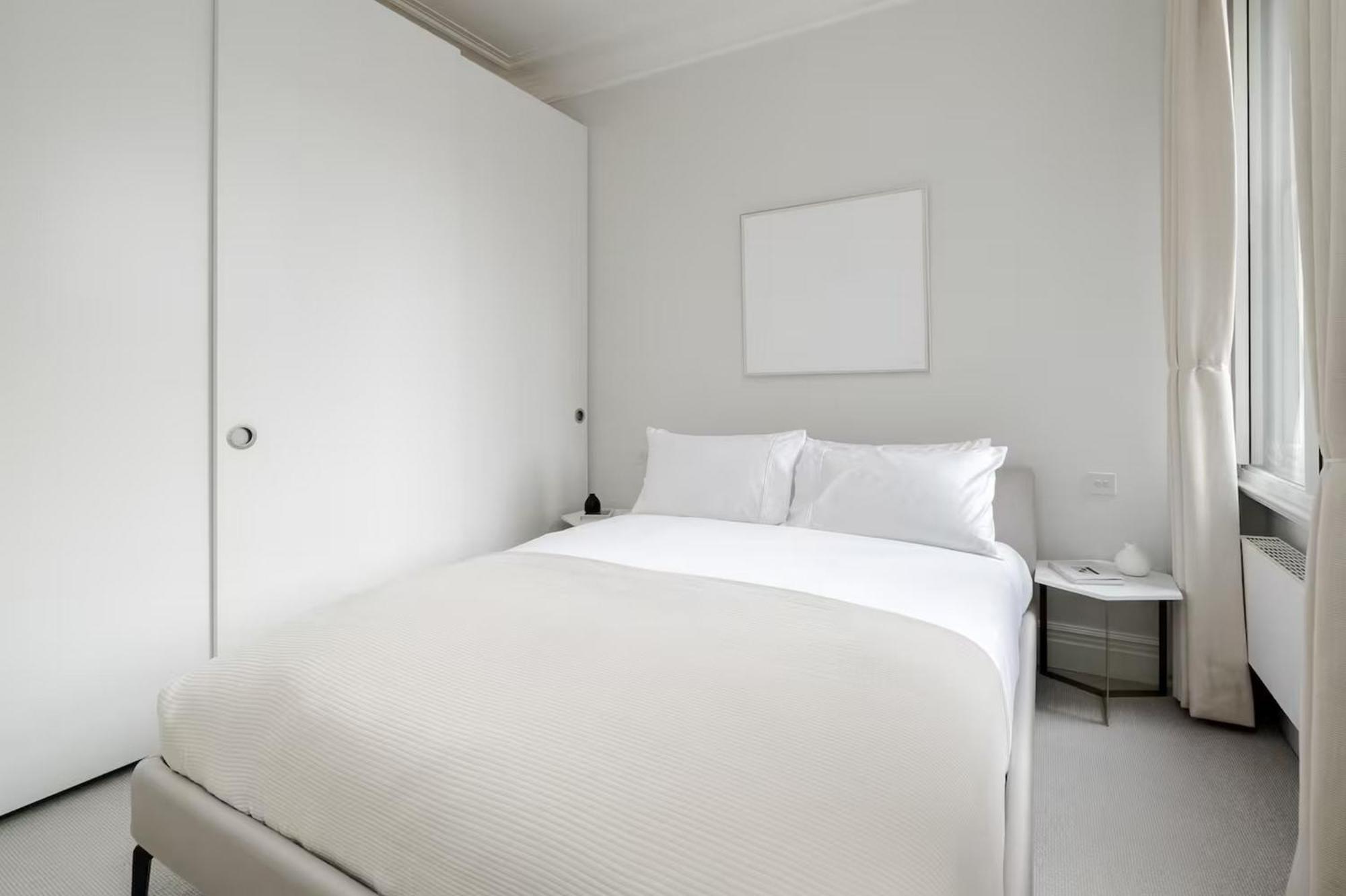 Exquisite Single-level Knightsbridge Flat Wlift * Londres