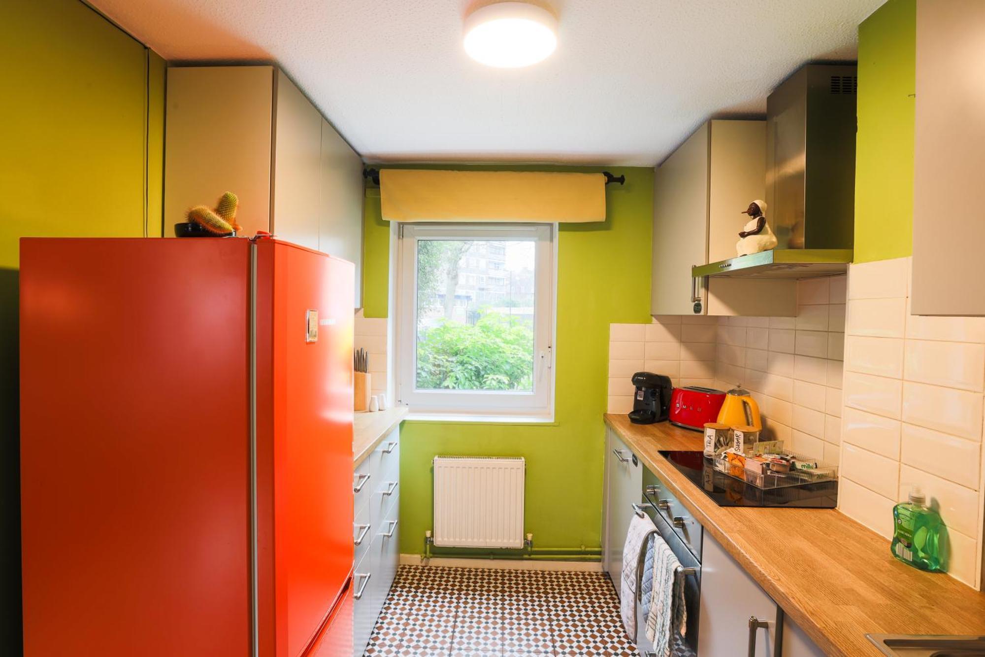 Luxury 5 Star Retreat, London Bridge Apt, With Free Parking-Last Min-Mobilerate Offers-Geniusoffers-Citycenter- Sleeps7 *