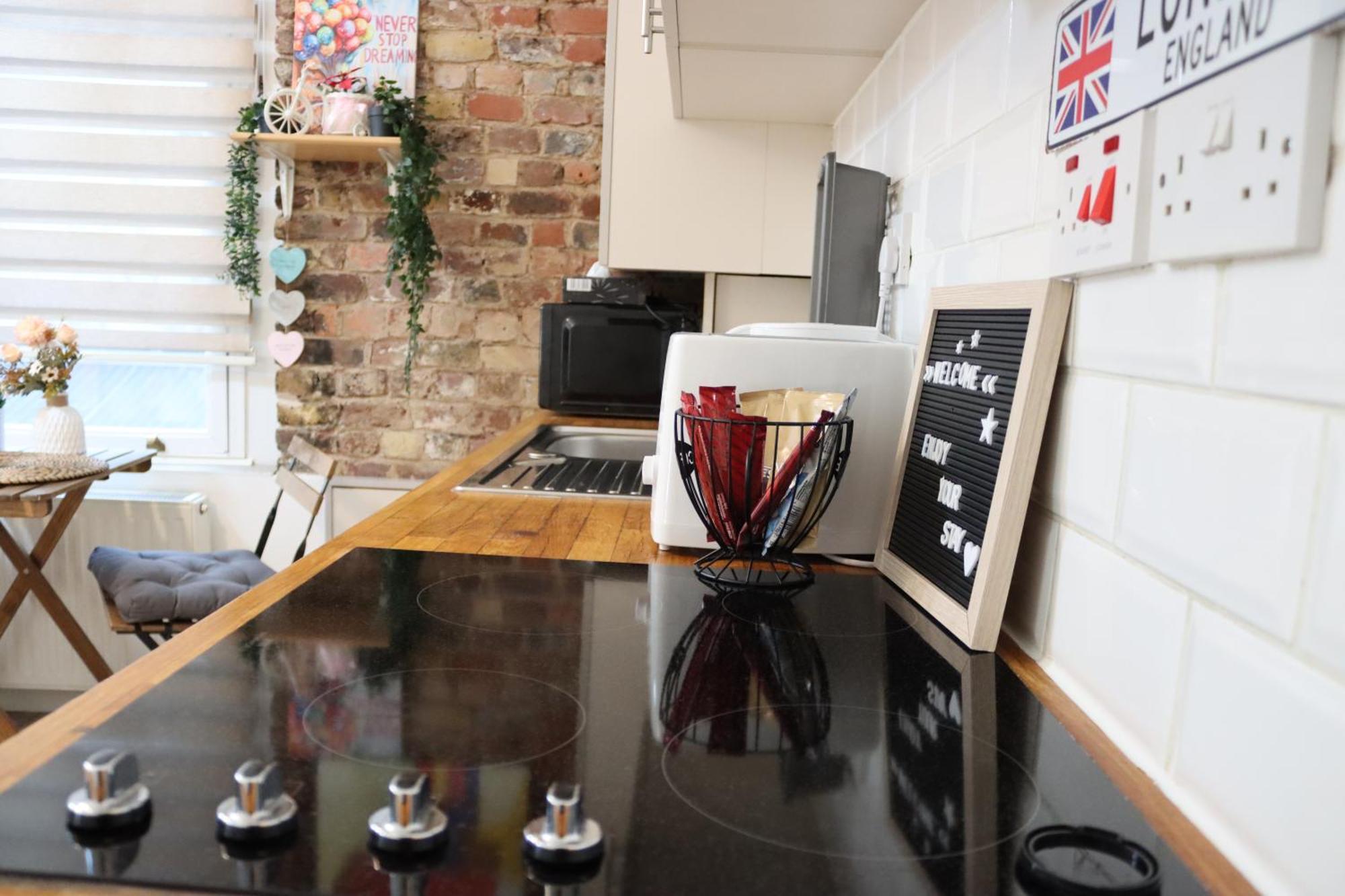 Apartamento Stylish - Private Bathroom, 15mins To London! Londres