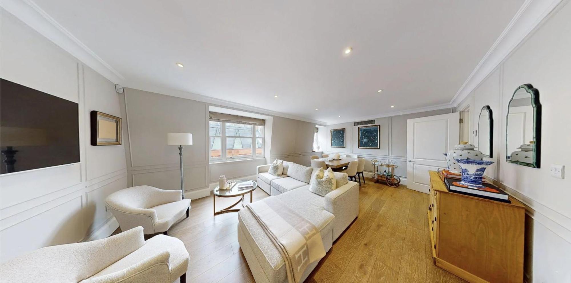 Buckingham & Lloyds Knightsbridge Apartahotel 5*