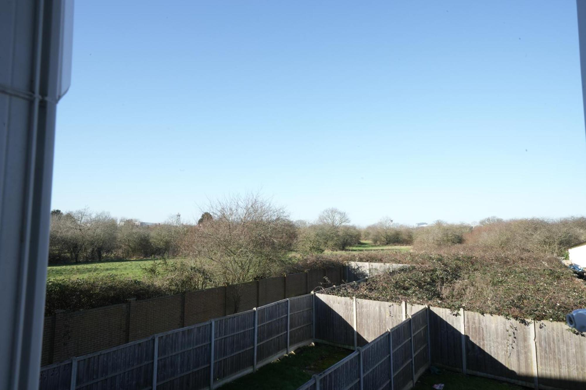 Apartamento Hatton Heathrow Airport- Free Parking-free Underground To And From Heathrow Airport Hatton Cross Picture-see Fast Hatton Cross To 30min