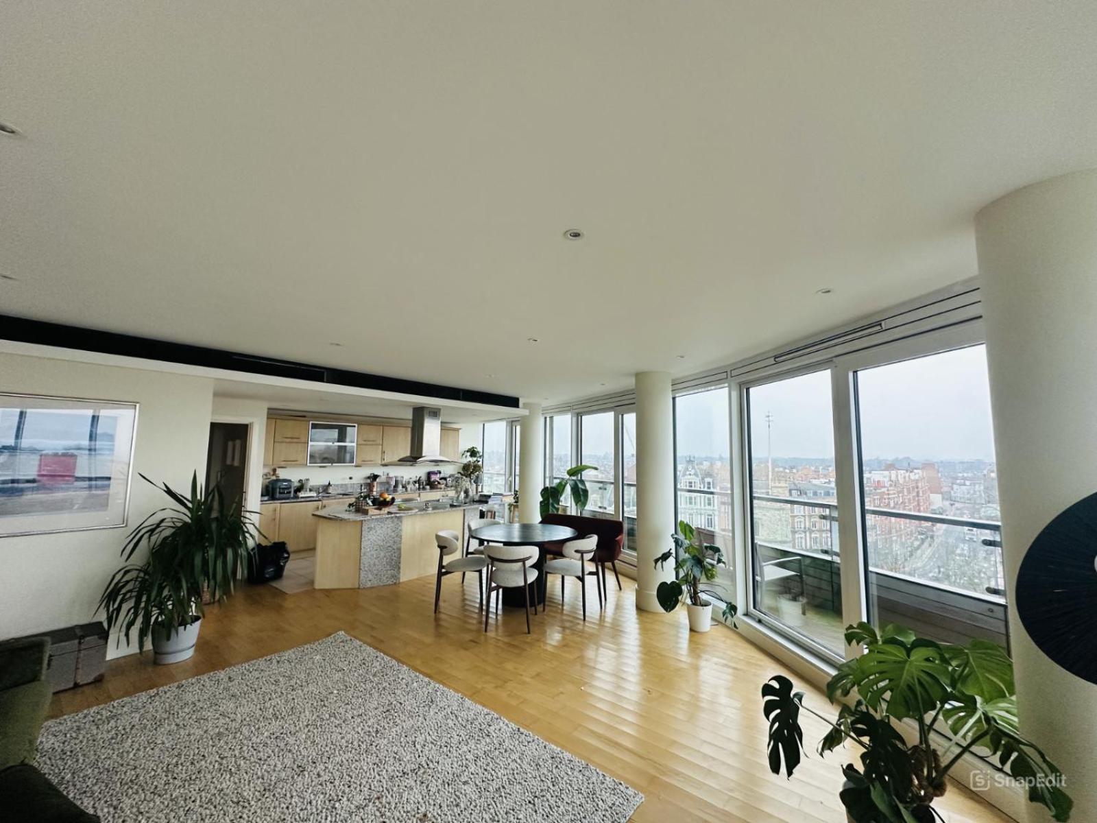 2-bed Penthouse With Unique River Views - Located In London's Iconic Building Appartement Londres