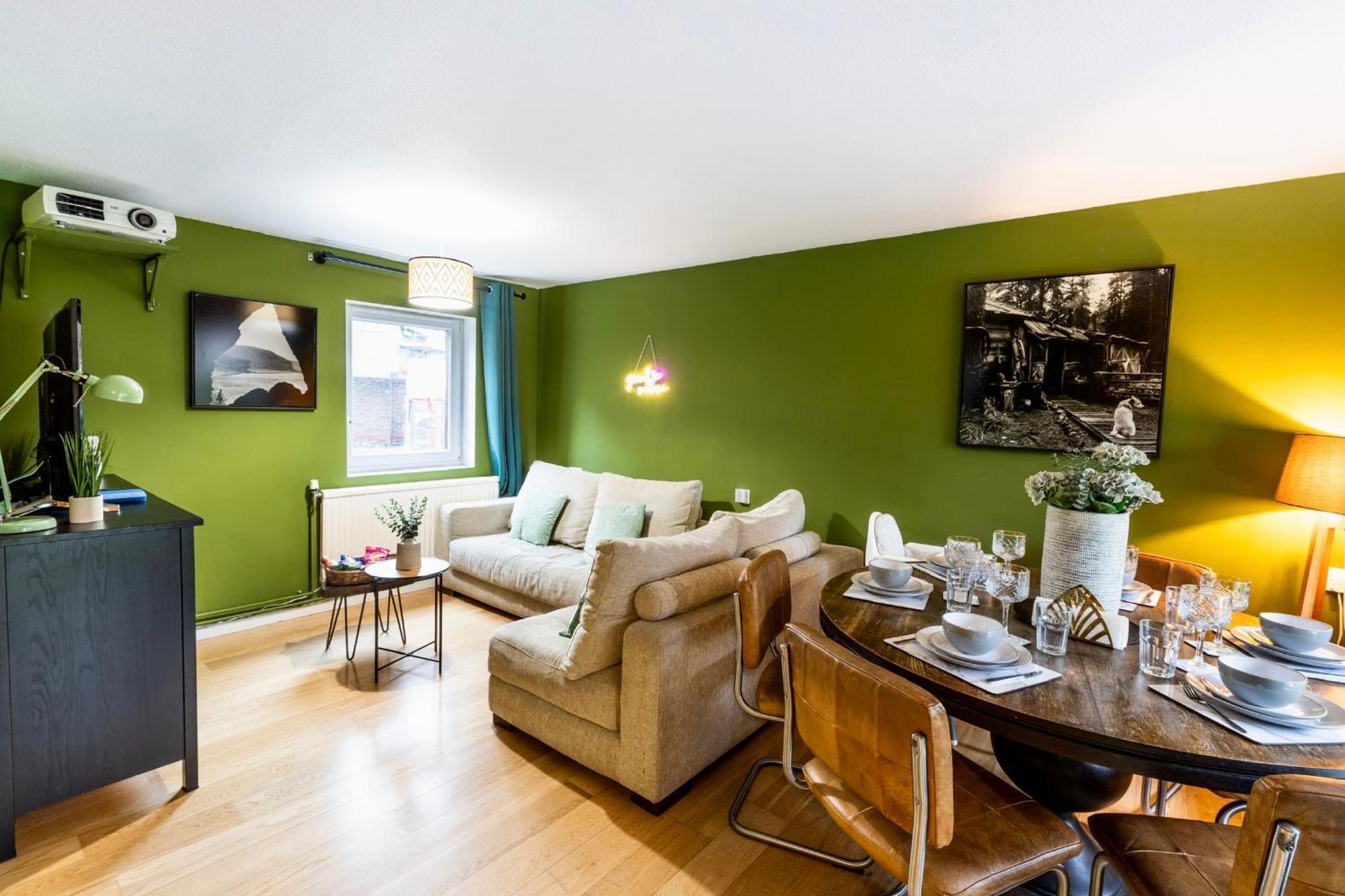 Apartment 20 Percent Off -Promo Genius Offers-Citycenter Londonbridge Apartment With Parking-Wifi-Sleeps7-4Beds-Netflix-Family!