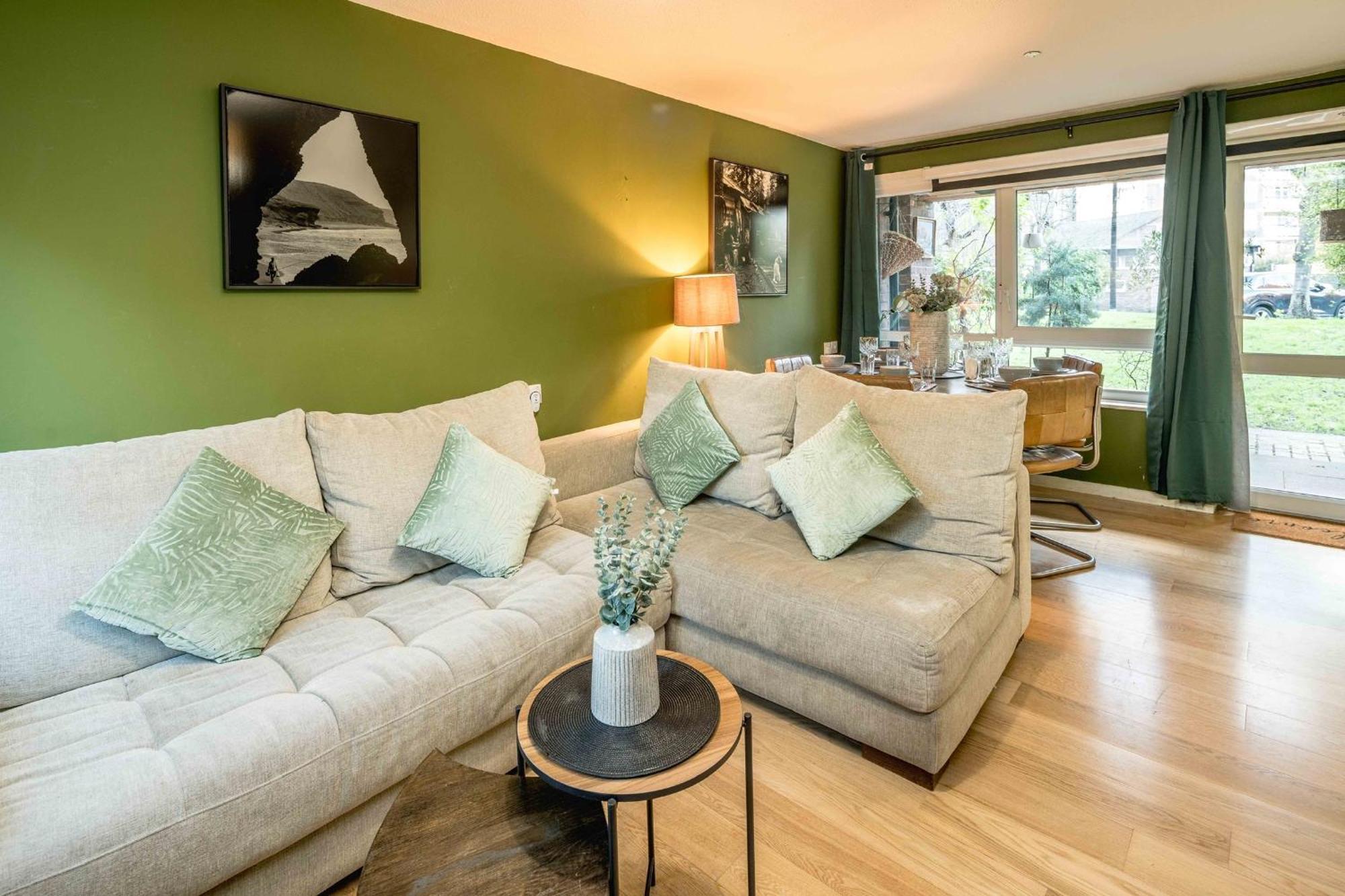 20 Percent Off -Promo Genius Offers-Citycenter Londonbridge Apartment With Parking-Wifi-Sleeps7-4Beds-Netflix-Family! London