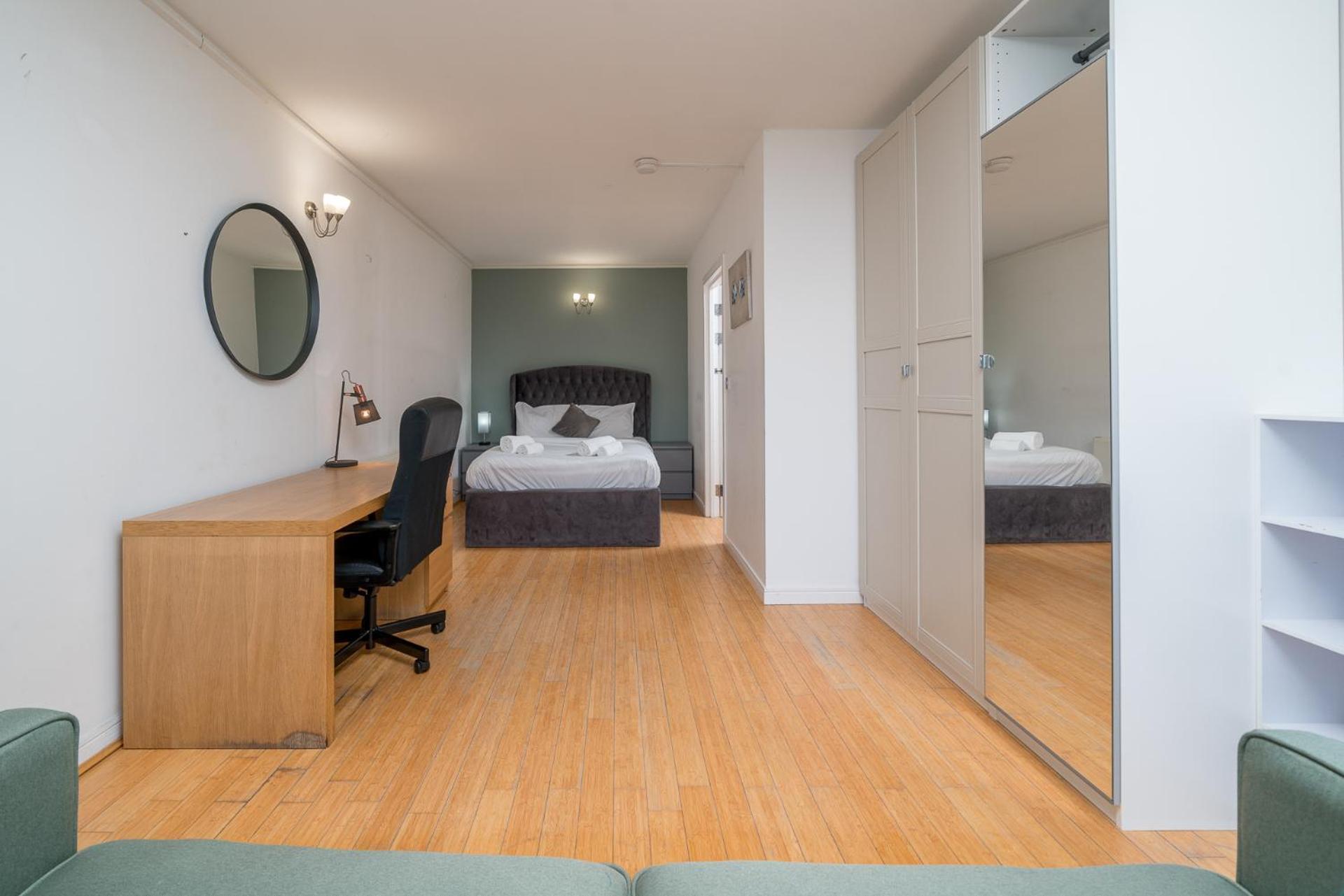 Lovely 3bd Flat, Parking, Sleeps Six Close To O2 Apartamento