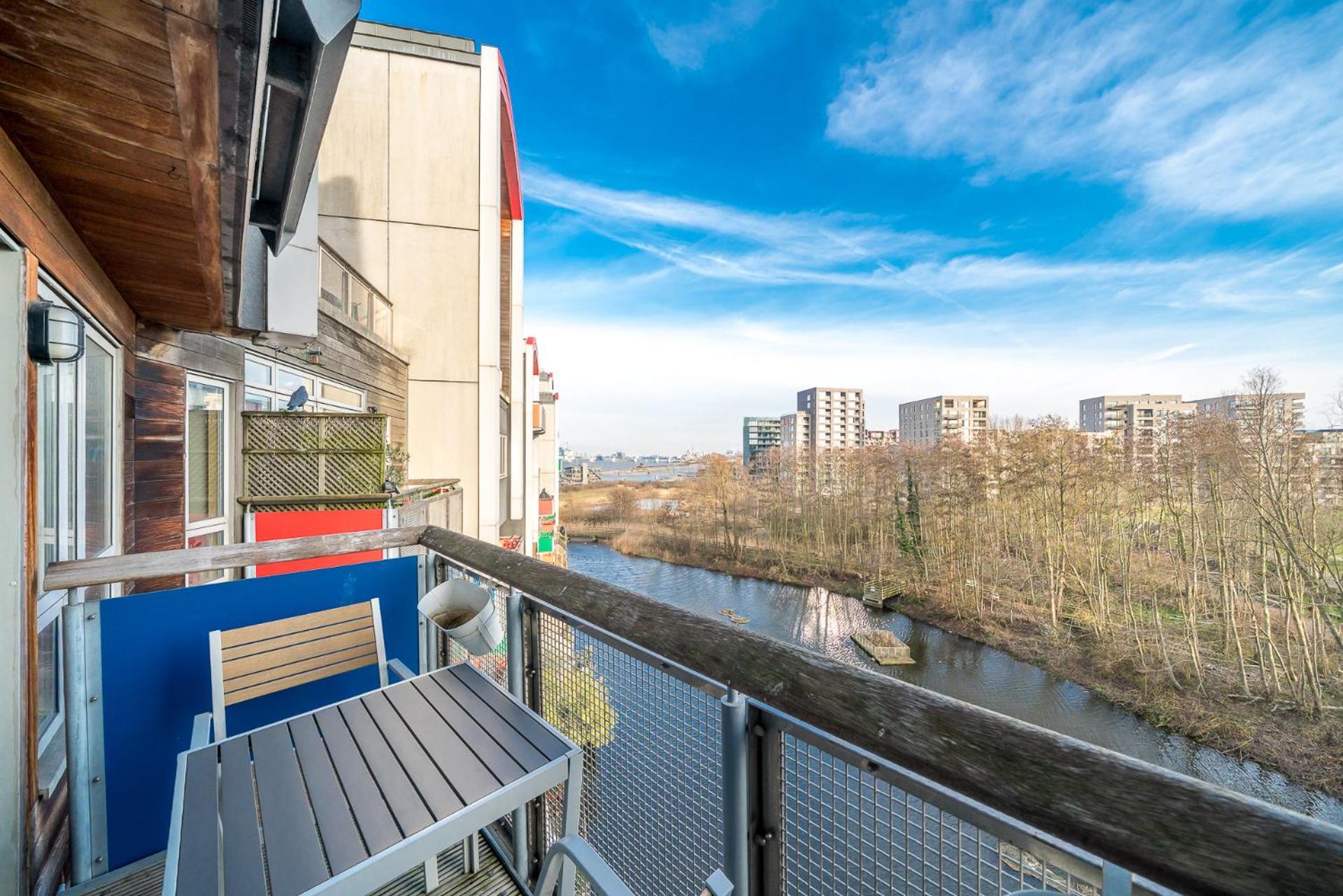 Apartamento Lovely 3bd Flat, Parking, Sleeps Six Close To O2 *