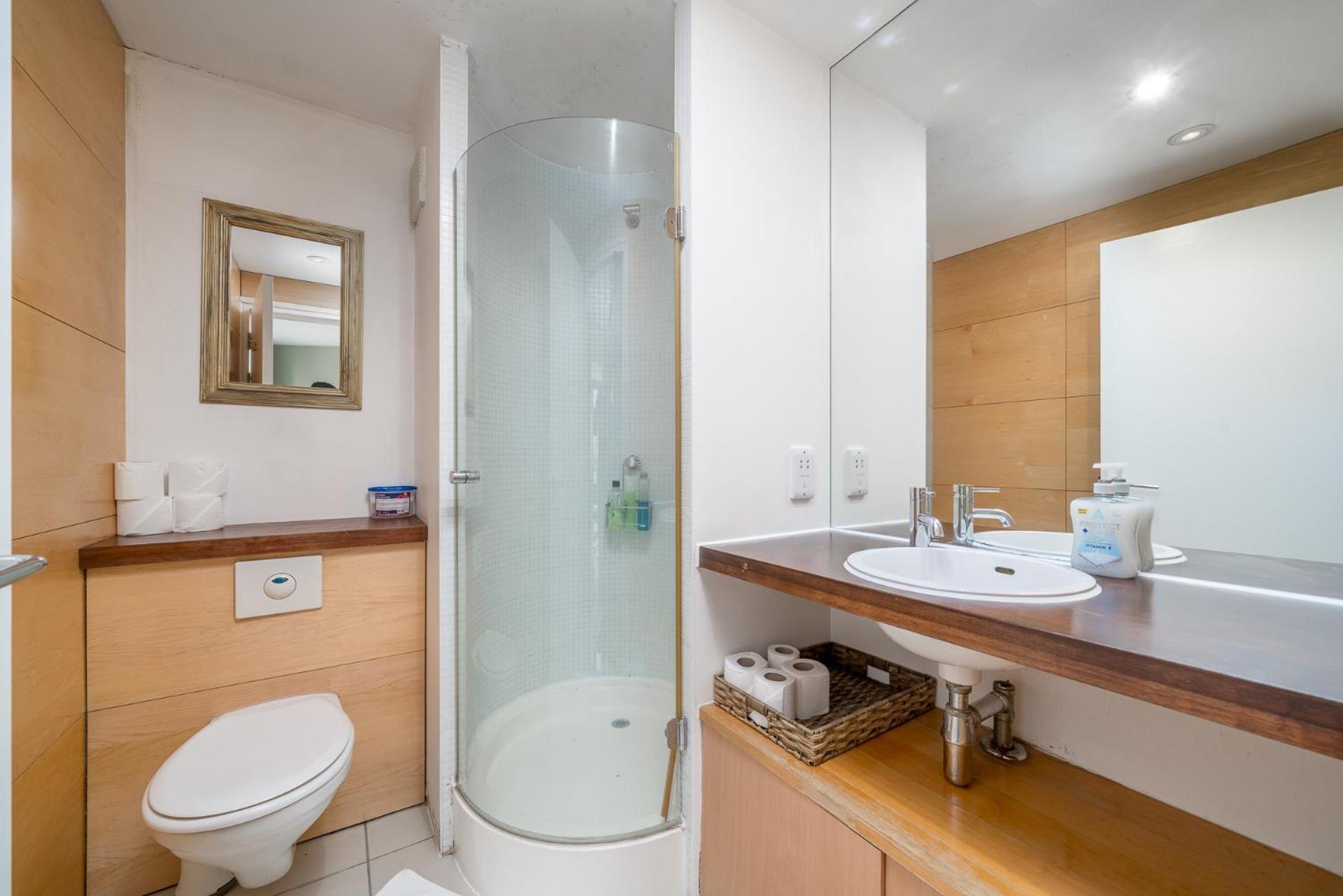 Apartamento Lovely 3bd Flat, Parking, Sleeps Six Close To O2 Londres