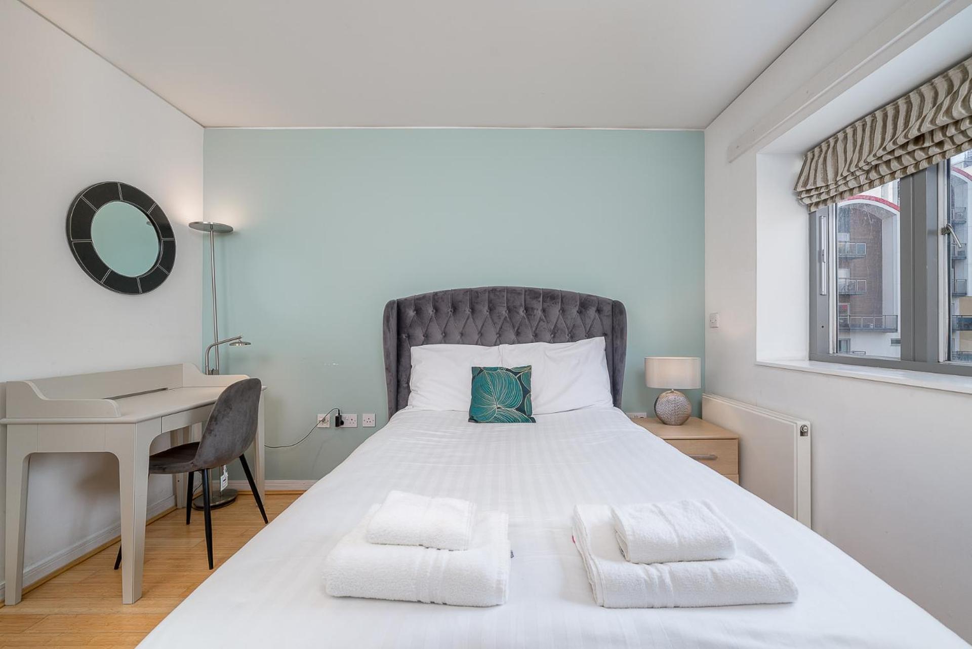Apartamento Lovely 3bd Flat, Parking, Sleeps Six Close To O2 Londres