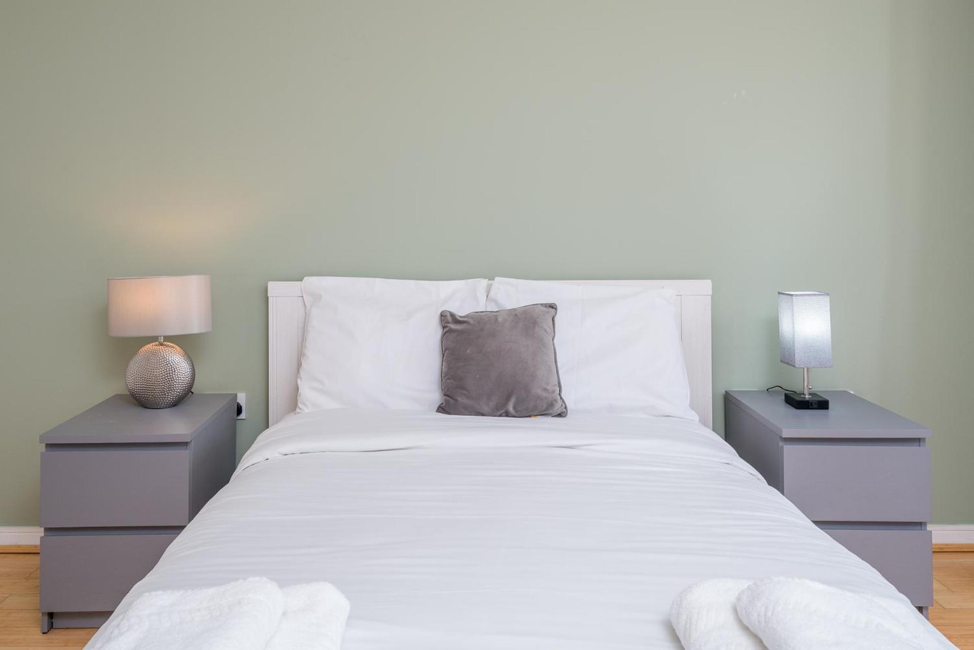 Apartamento Lovely 3bd Flat, Parking, Sleeps Six Close To O2