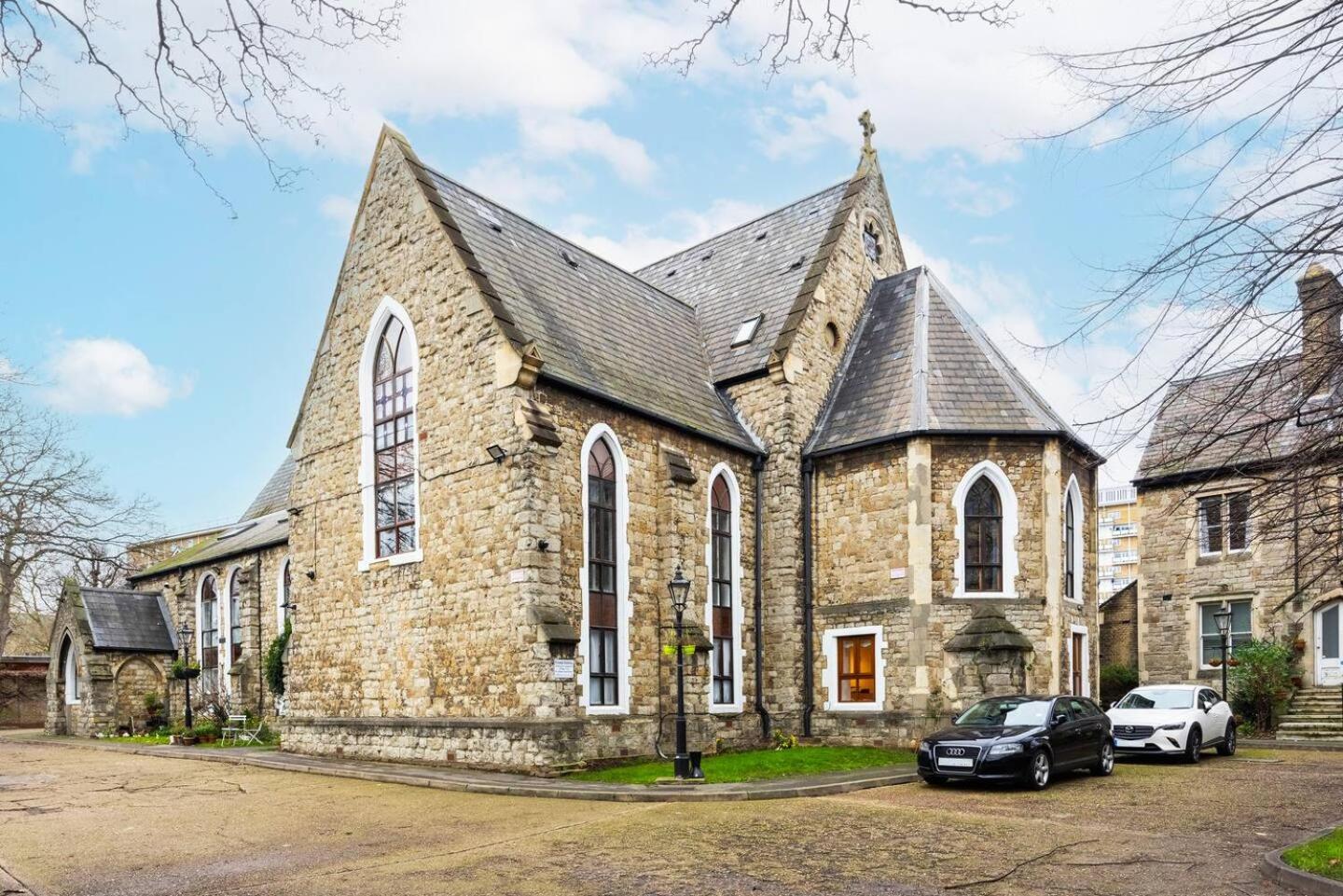 Lavish 1 Bedroom Near Tottenham Stadium Vakantiehuis Londen