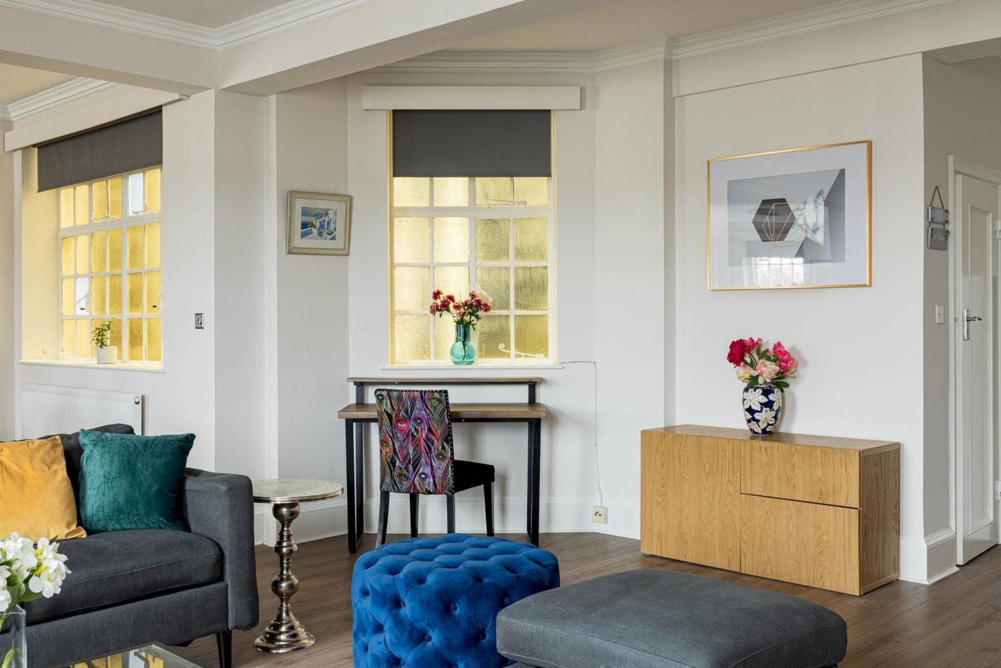4-bdr Stunning Kensington Penthouse Apartment *