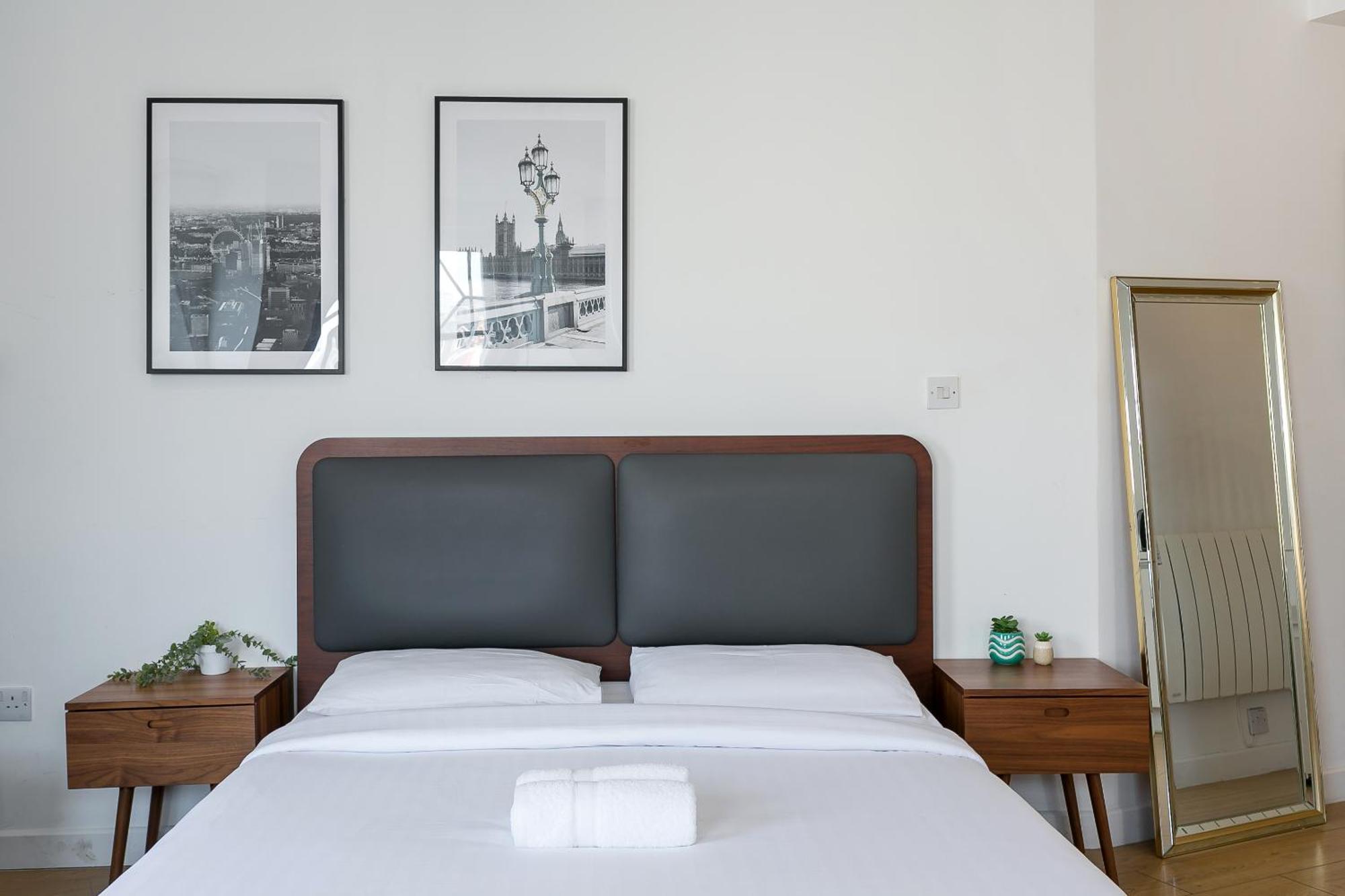 Piccadilly Circus Sleep 6 Vr14 Appartement Londres