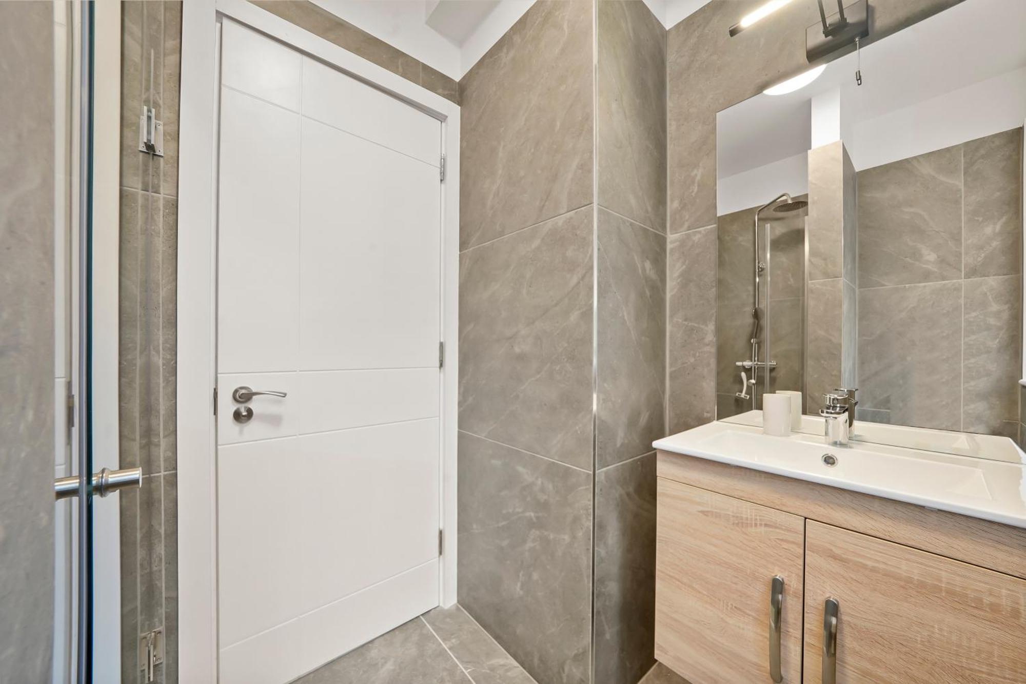 Apartment Stylish & Spacious Modern Near Dalston Kingsland Station *