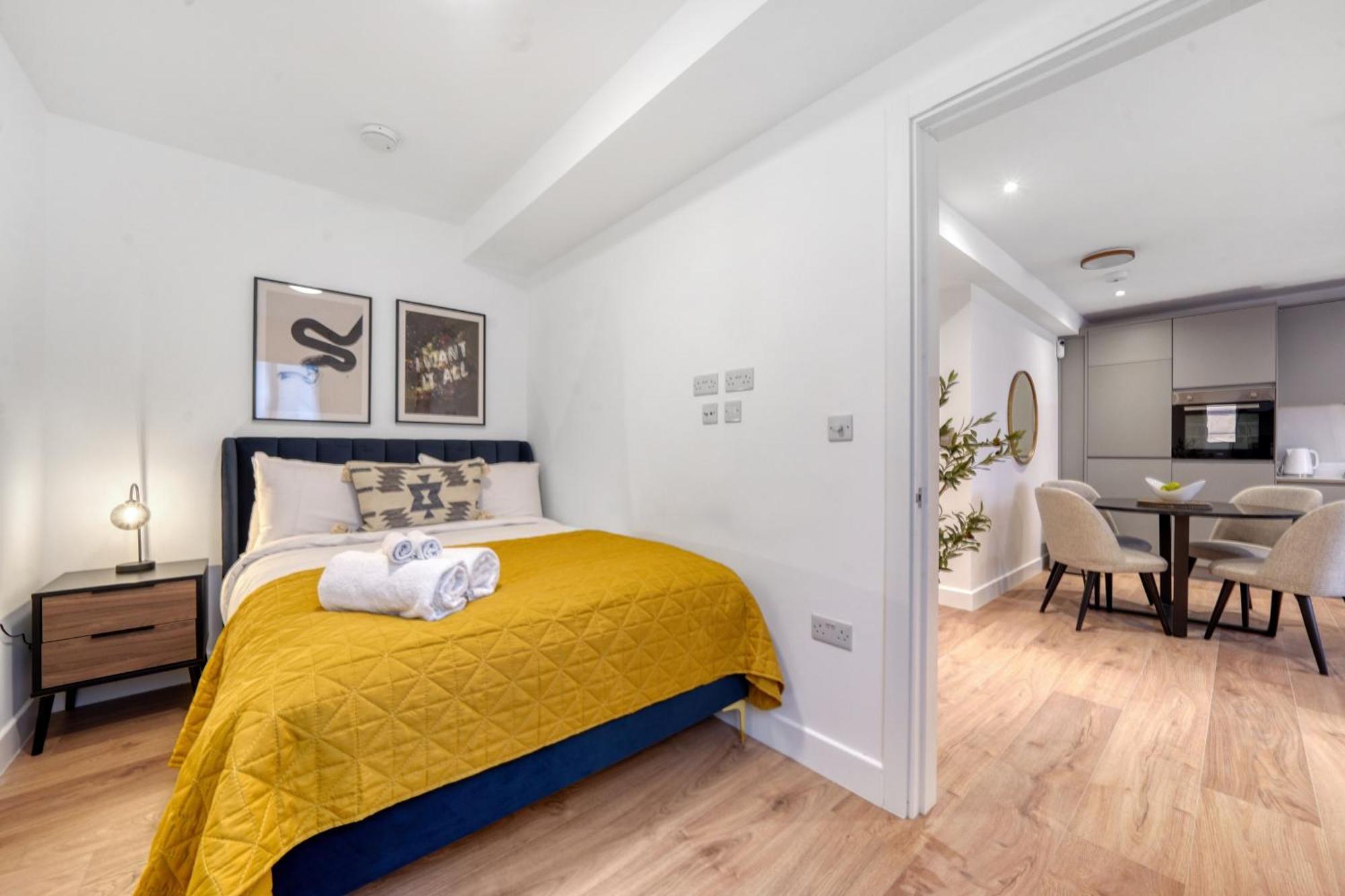 Stylish & Spacious Modern Near Dalston Kingsland Station *