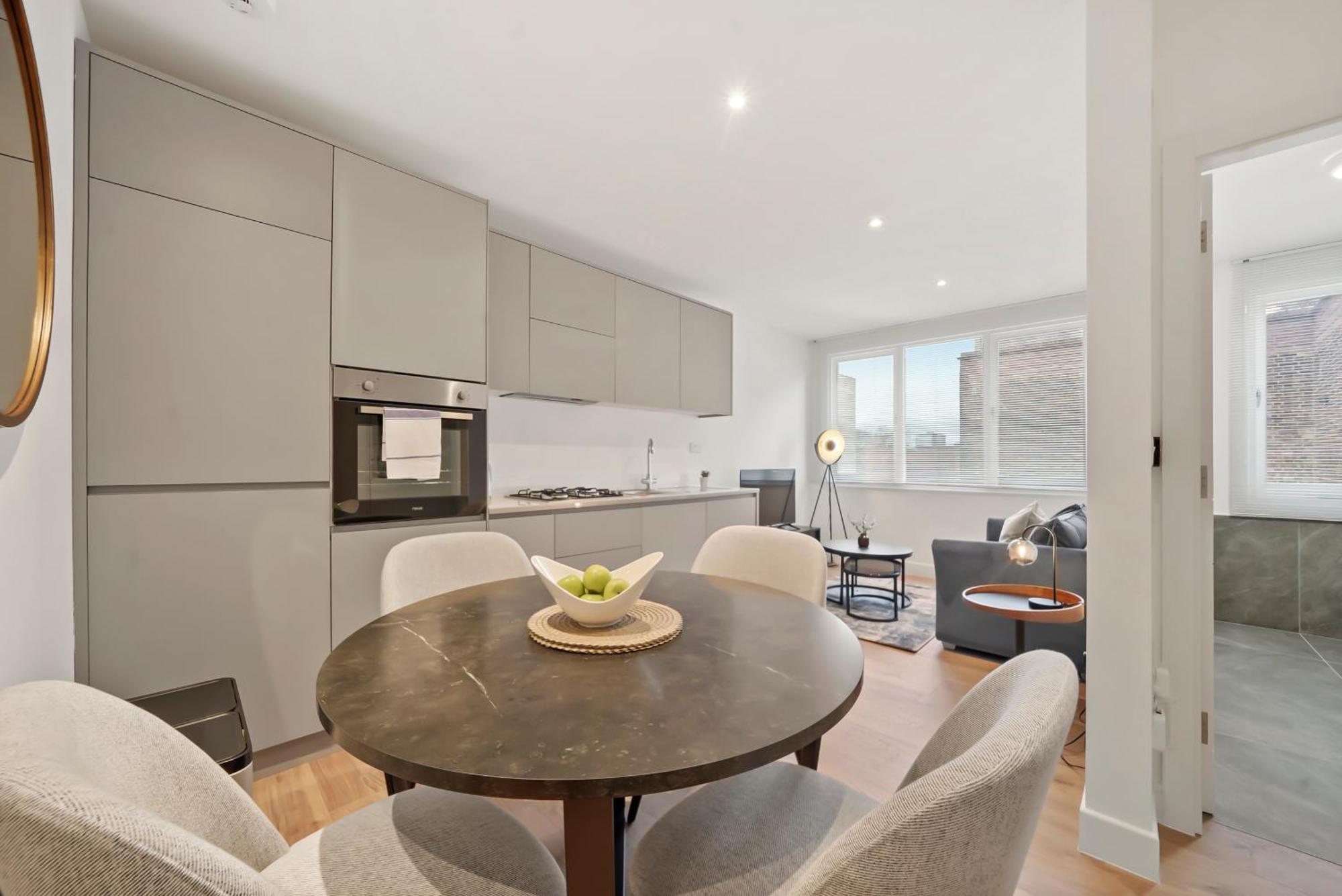 Stylish & Spacious Modern Near Dalston Kingsland Station London