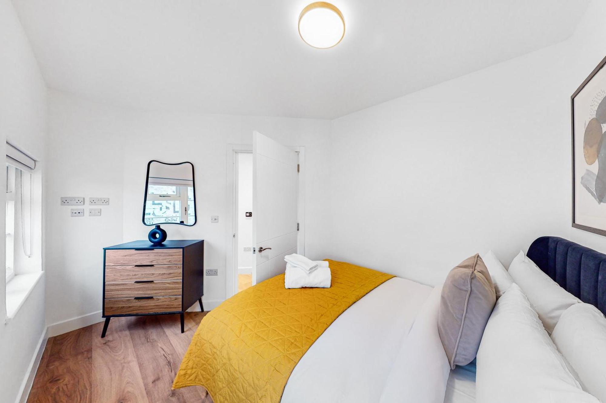 Stylish & Spacious Modern Near Dalston Kingsland Station * London
