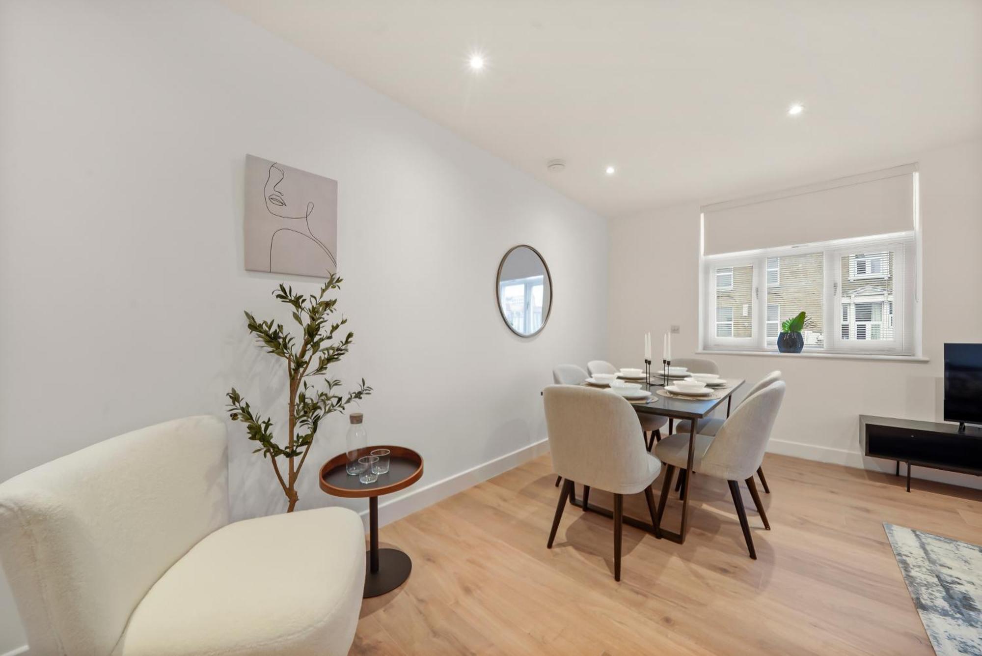 Stylish & Spacious Modern Near Dalston Kingsland Station Apartment *
