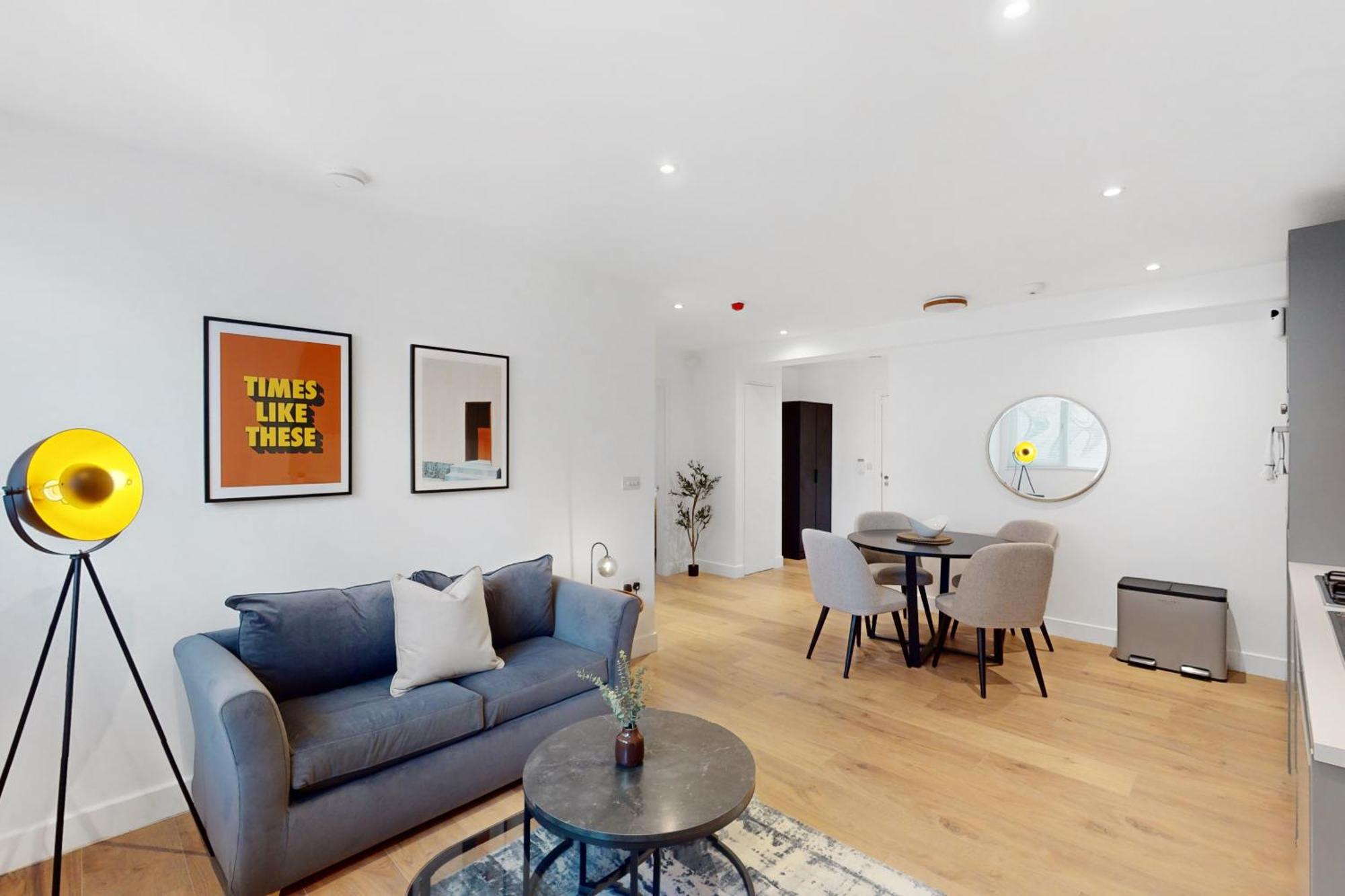Stylish & Spacious Modern Near Dalston Kingsland Station *