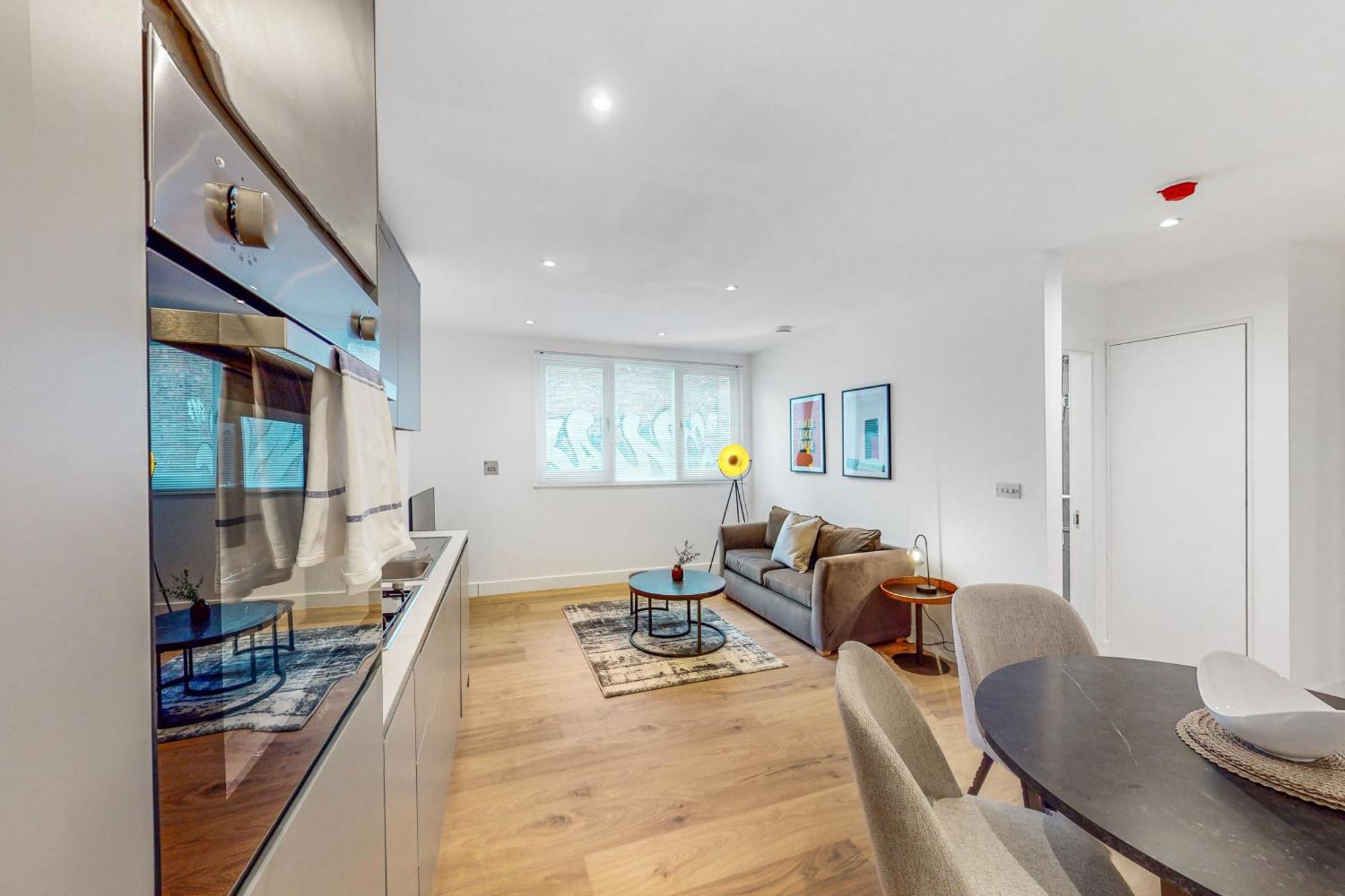 Stylish & Spacious Modern Near Dalston Kingsland Station *