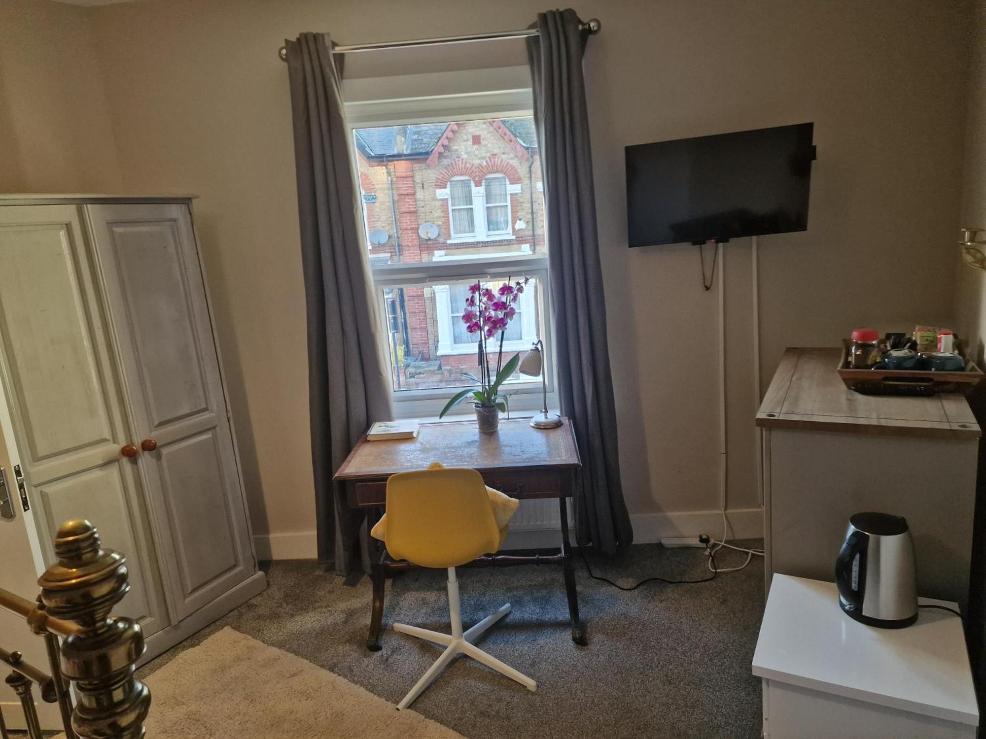 Bed & Breakfast The Bean - Double Bedroom With Private Bathroom *