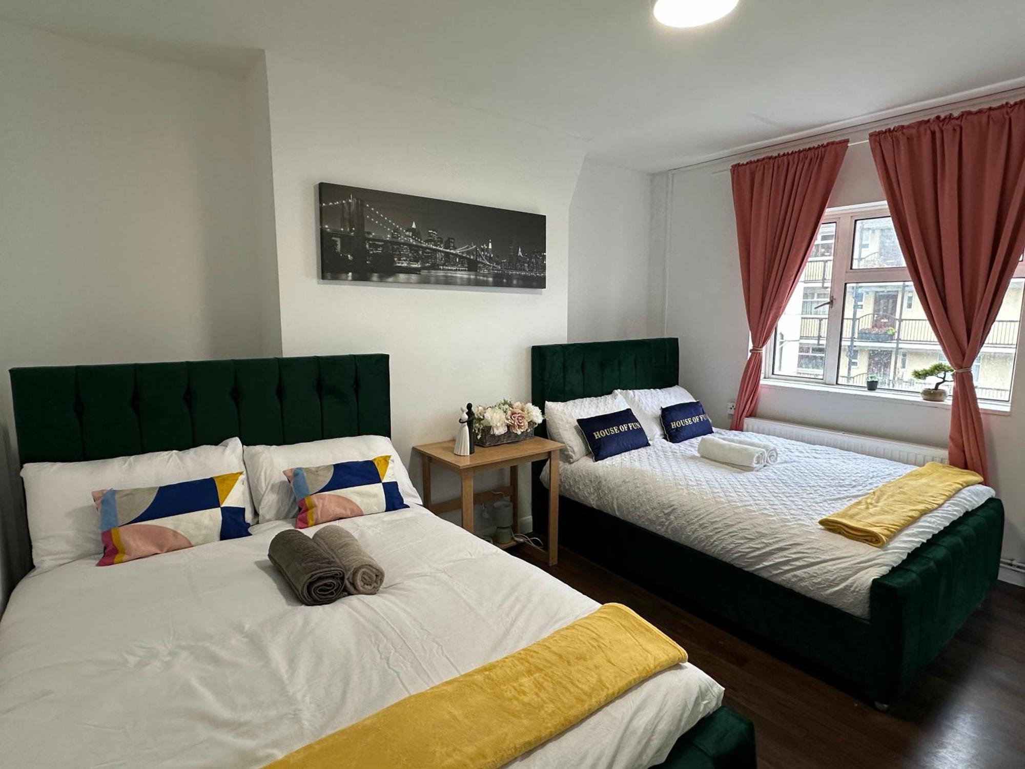 Lovely 1bedroom For 6ppl In Whitechapel, 1min Away To Dlr Station Apartamento *