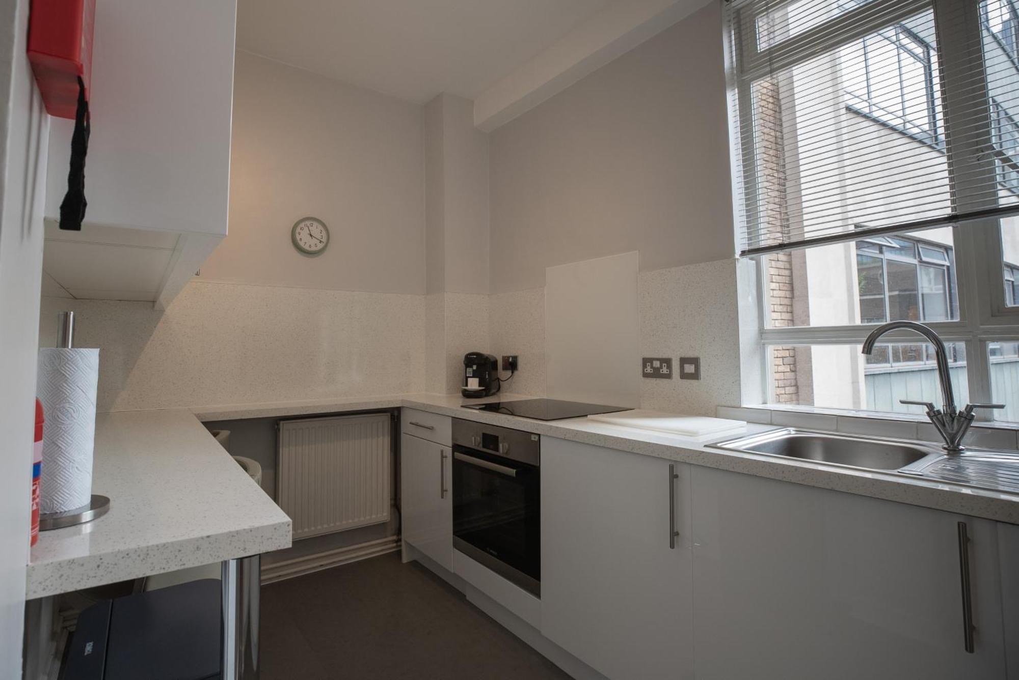Location, Perfect For Attractions & West End