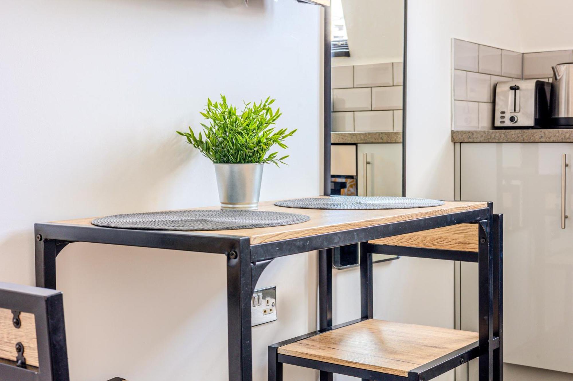Langdon Apartments, Bouverie Place Appartement *