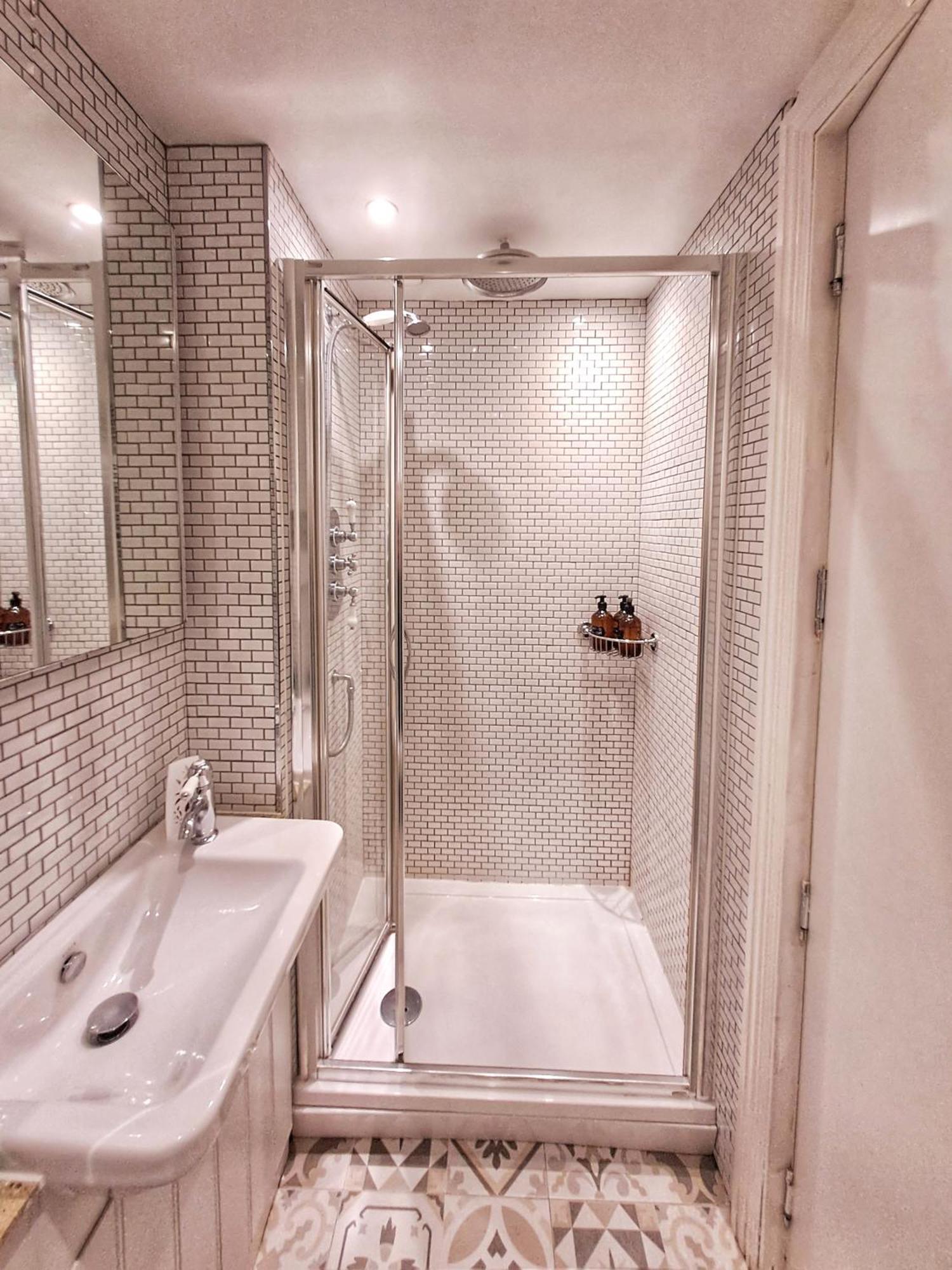 Appartement Luxury Victorian 2 Bed 2 Bath Flat E14 Londres