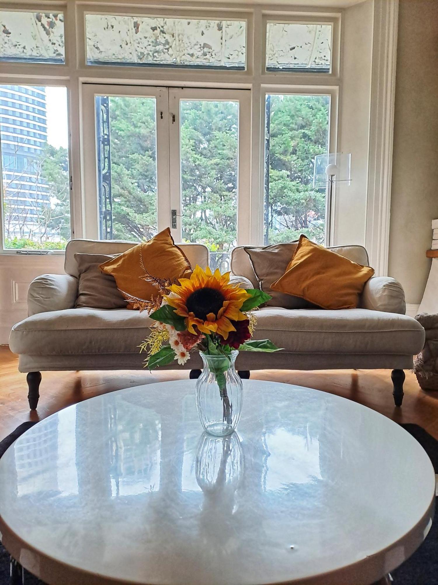 Luxury Victorian 2 Bed 2 Bath Flat E14 Appartement