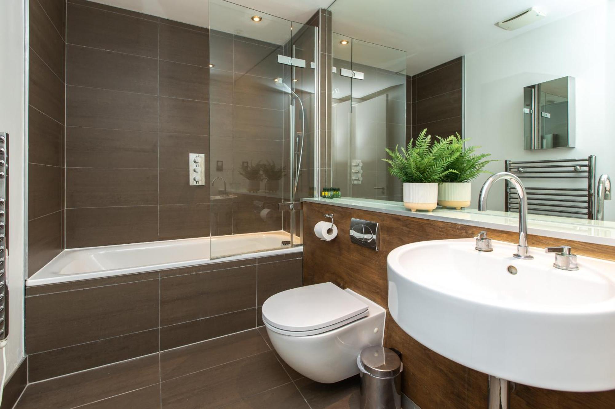 Modern 1br Flat, 2min Tube *