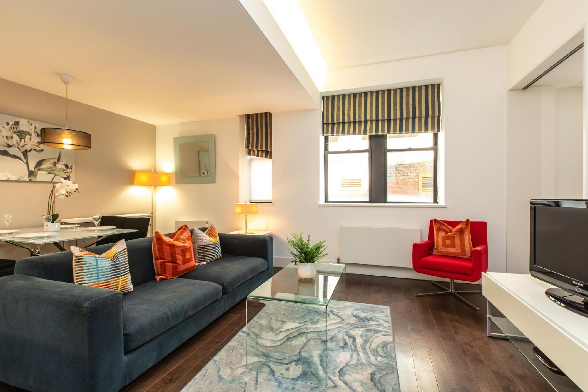 Modern 1br Flat, 2min Tube *