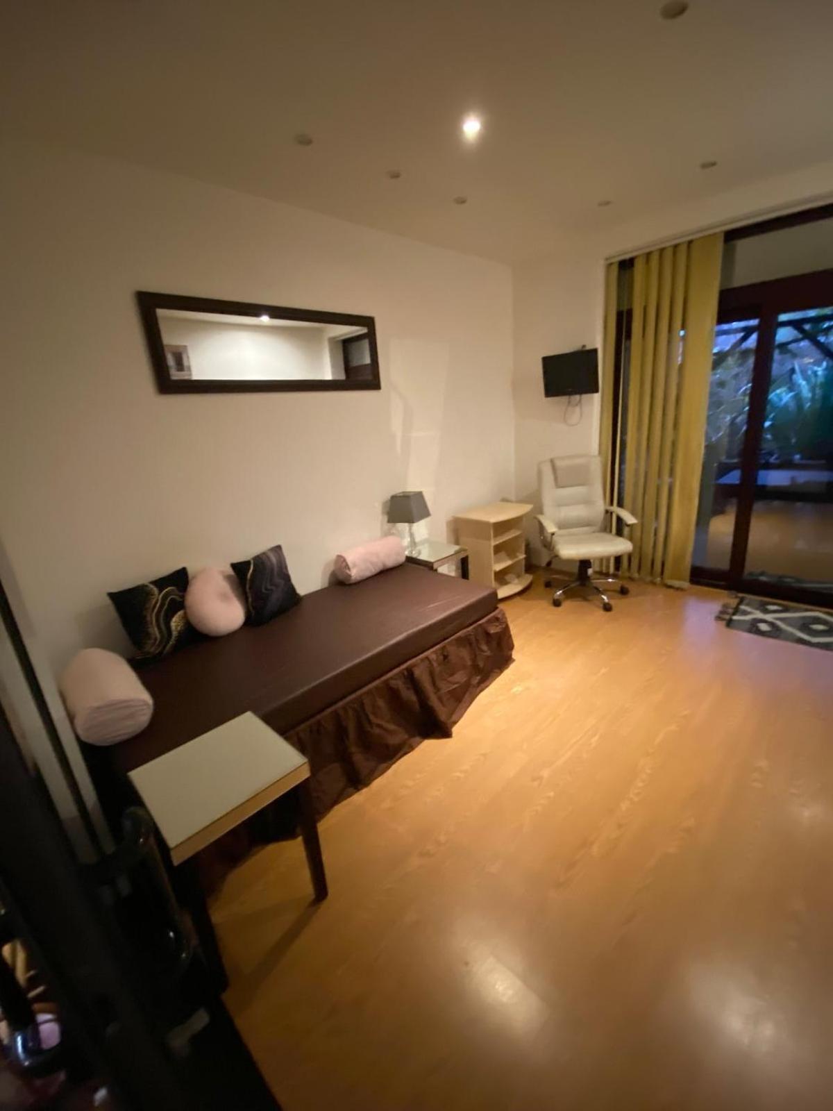 Hébergement de vacances House For 7, Garden With Pond, 20min From Heathrow