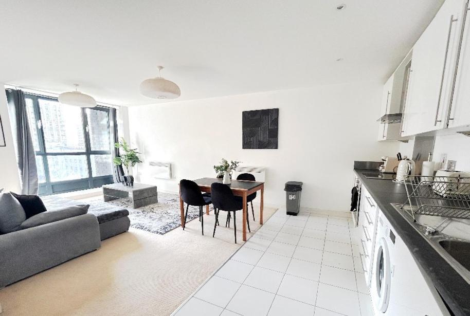 O2 & Excel Zone 2 Sleeps 6 Appartement Londres