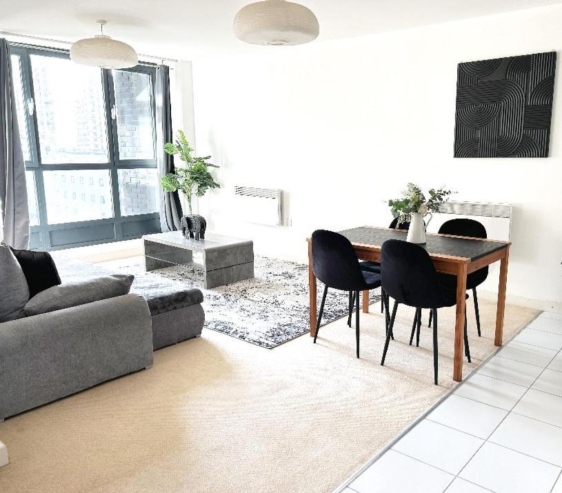 Appartement O2 & Excel Zone 2 Sleeps 6 *