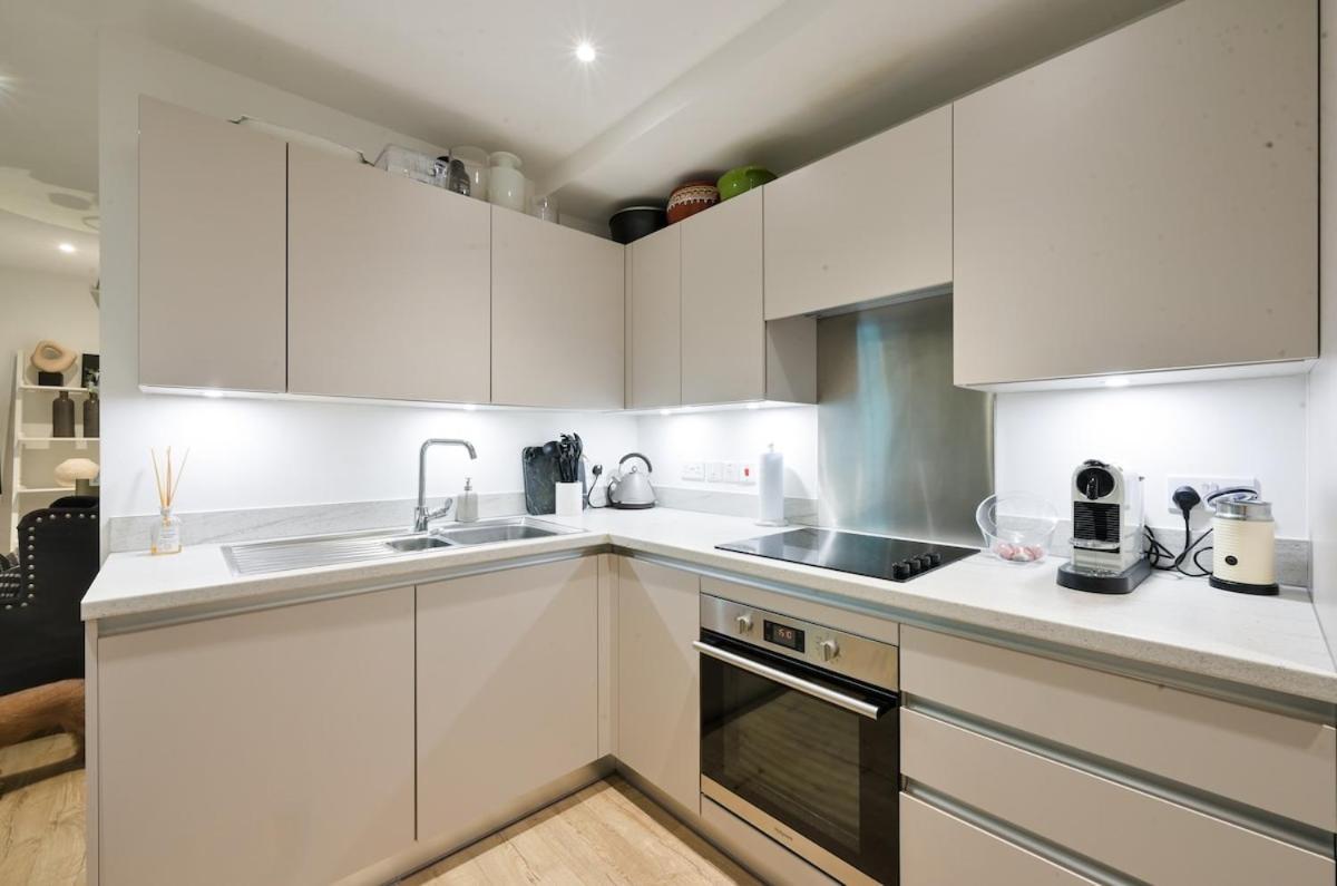 Luxury Boutique Designer Apartment- Tube Access- Zone 1 Londres