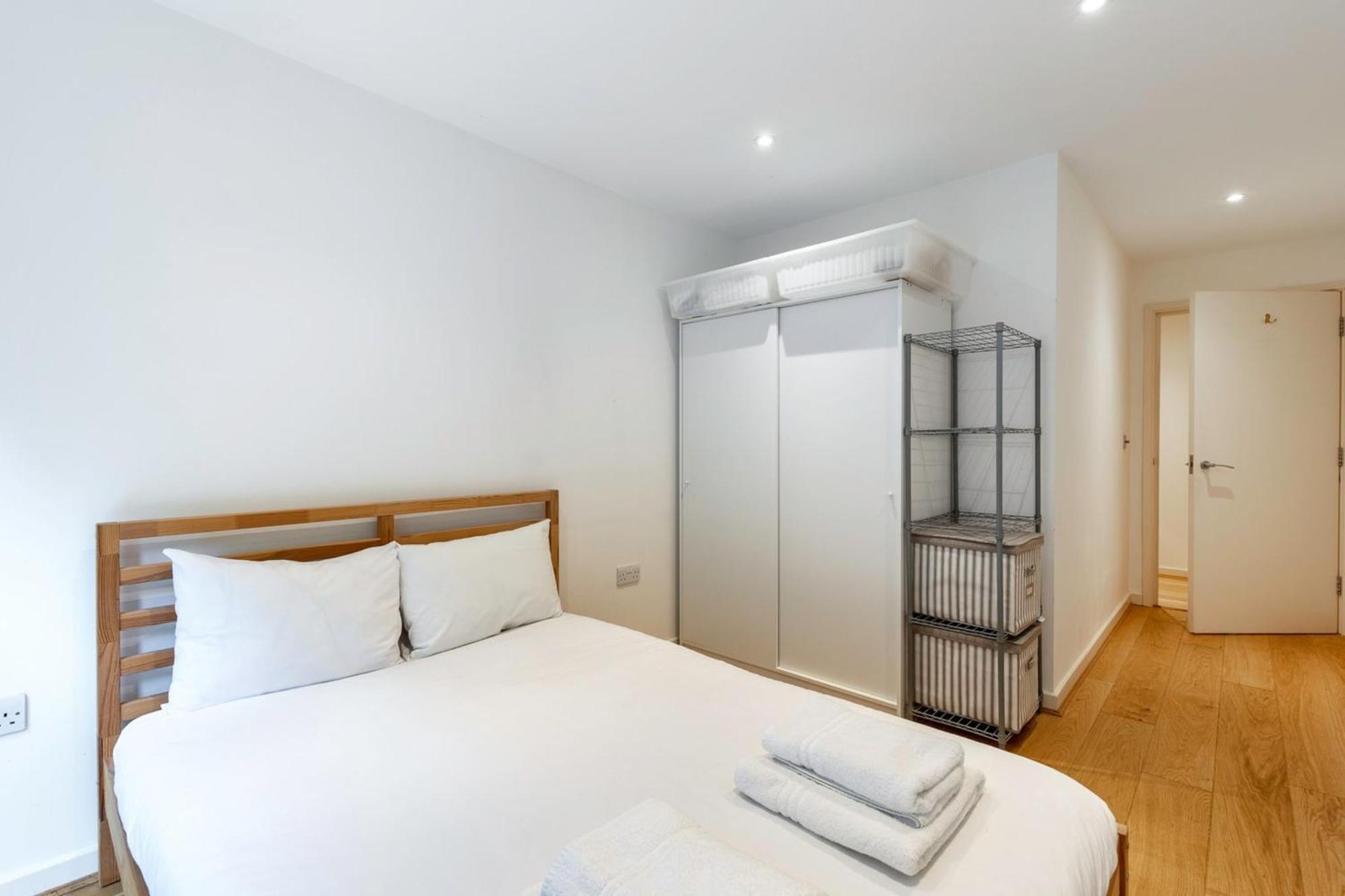 Apartamento 2-bed 2-bath In Old Street *