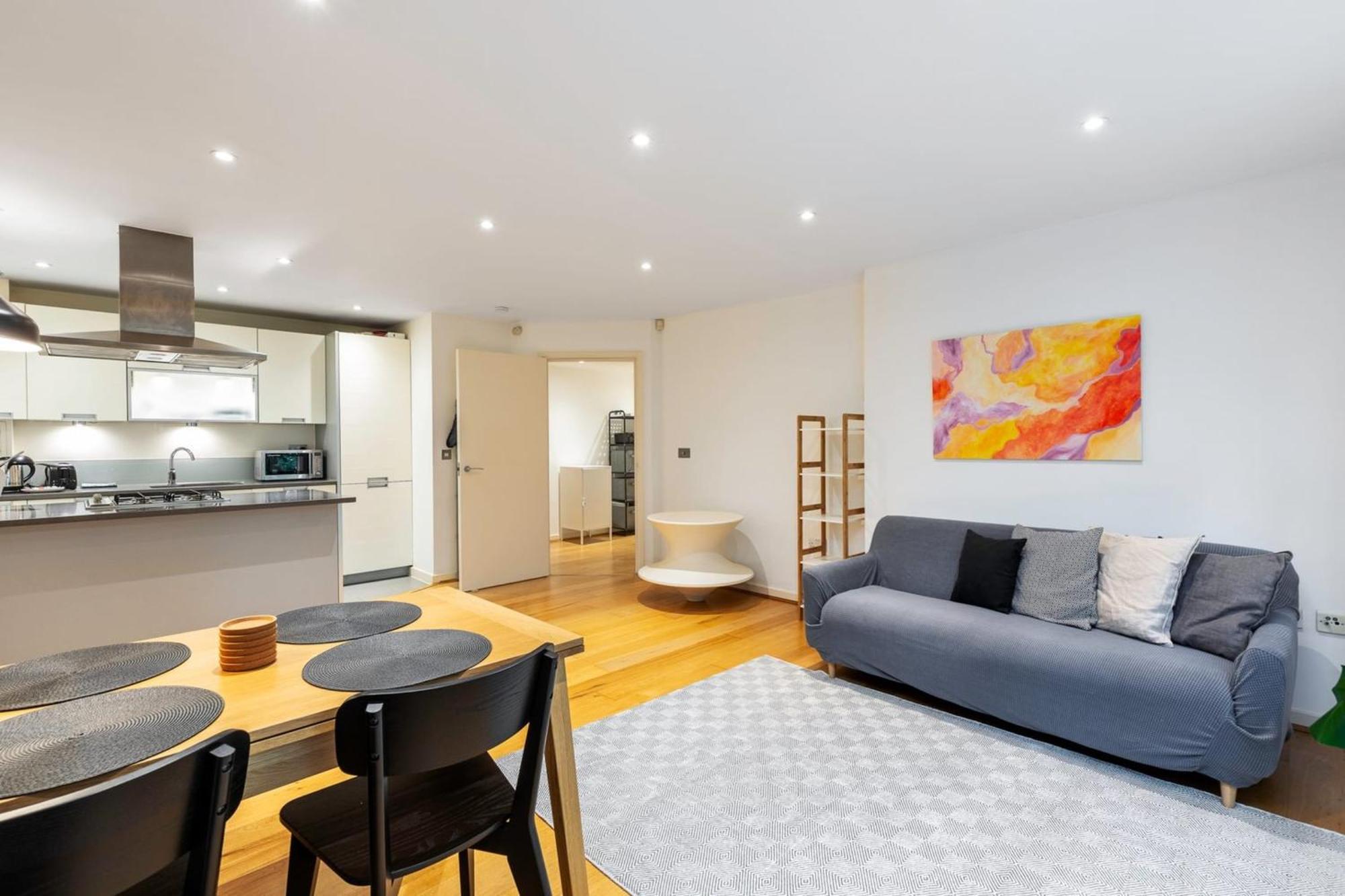 2-bed 2-bath In Old Street Apartamento Londres